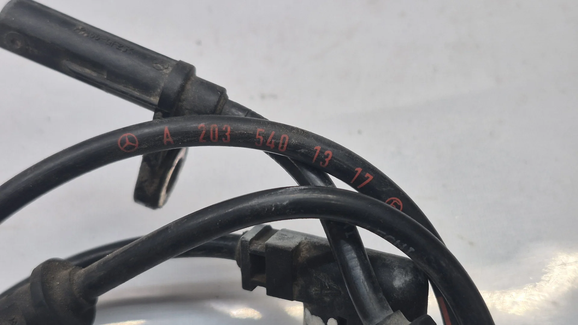 Датчик ABS задний левый  Mercedes-Benz W203  A2035401317 - миниатюра 4