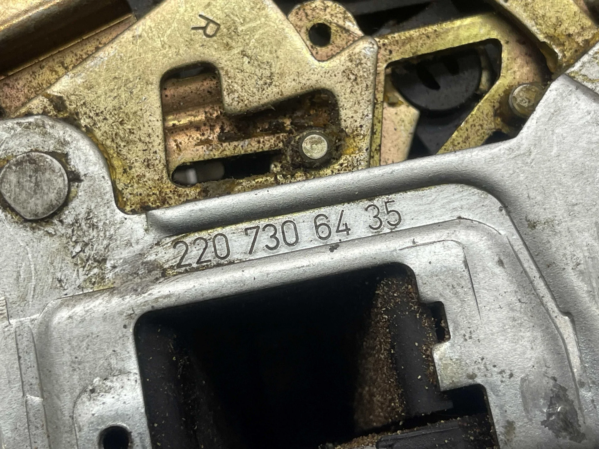Замок двери задней правой Mercedes-Benz W220 A2207306435 - миниатюра 2