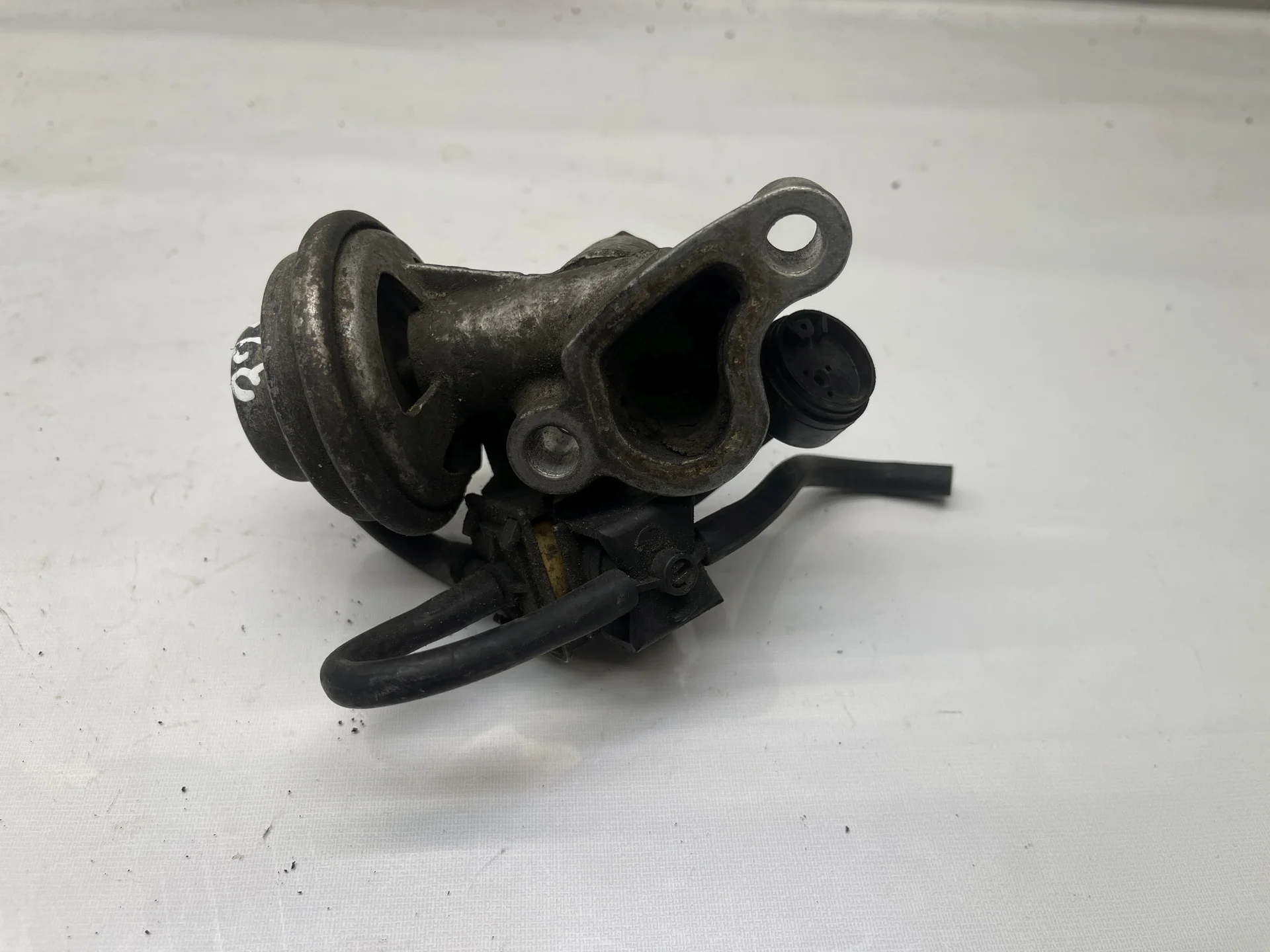 Клапан ЕГР Mercedes-Benz W211 112 A1121400060 - миниатюра 2