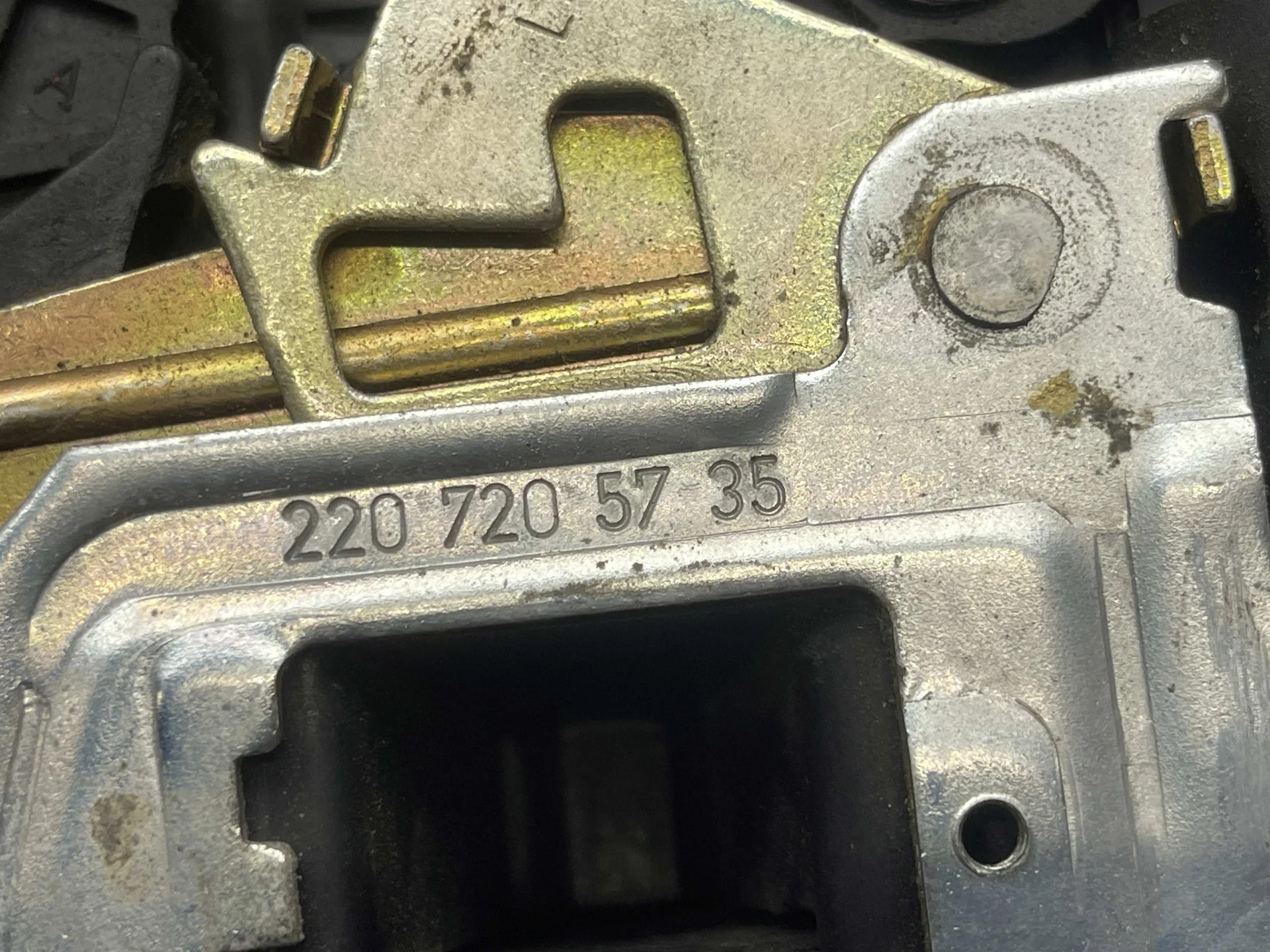 Замок двери передней левой Mercedes-Benz W220  A2207205735 - миниатюра 2