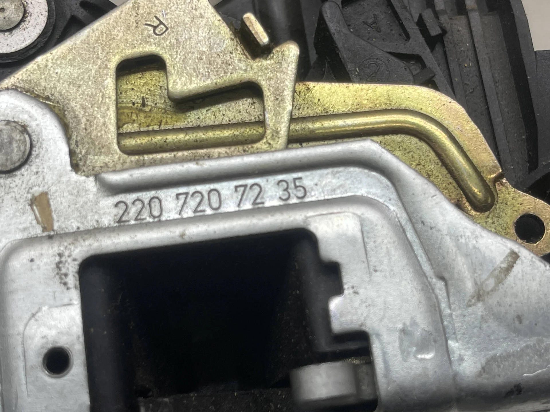 Замок двери передней правой Mercedes-Benz W220  A2207207235 - миниатюра 2