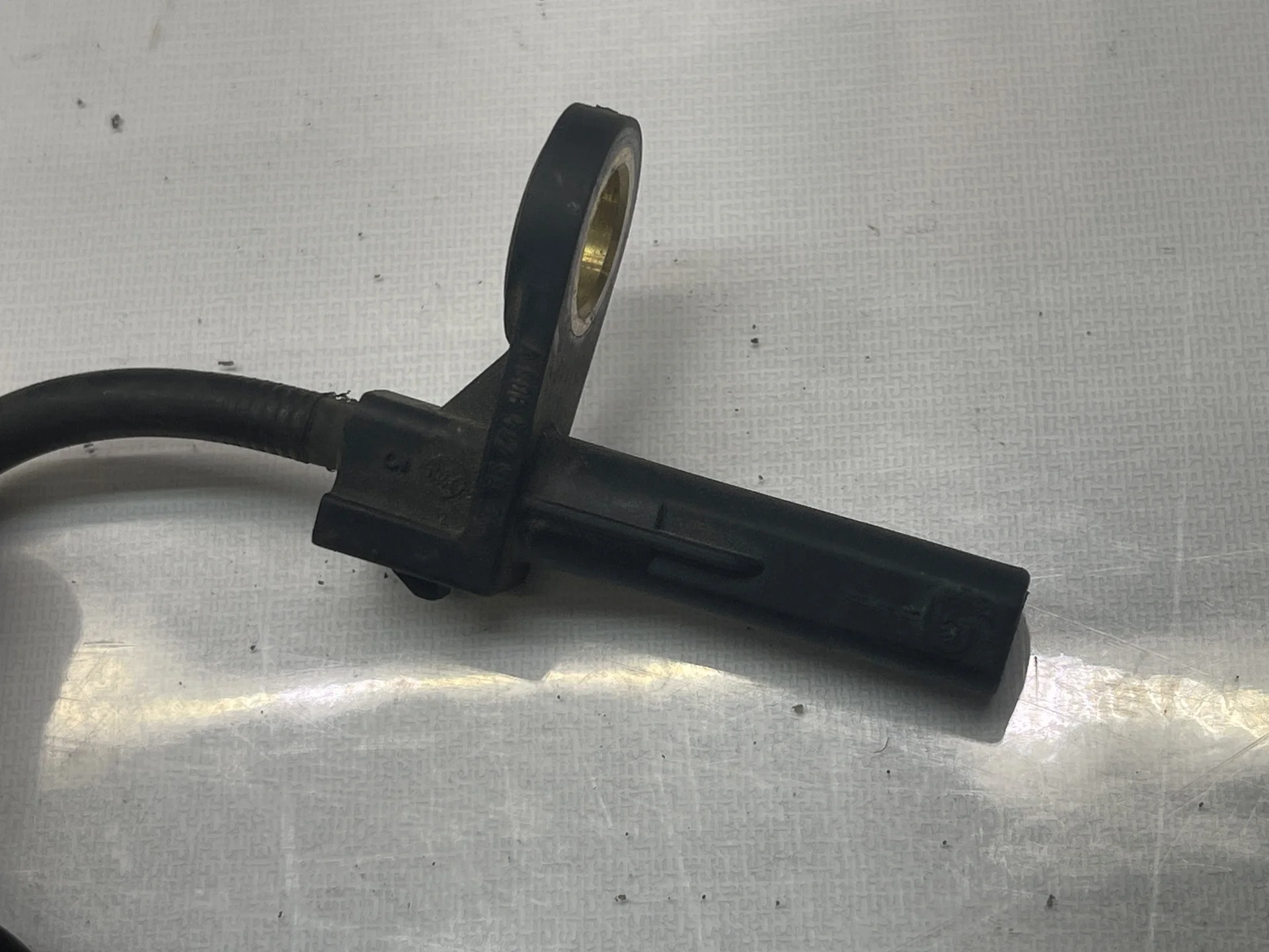 Датчик ABS передний Mercedes-Benz W221 A2215401217 - миниатюра 3