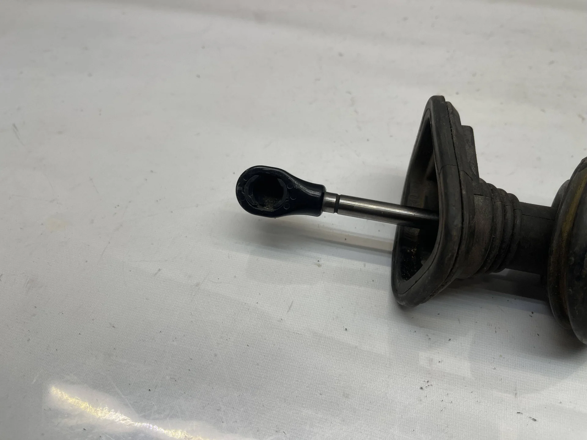 Ограничитель двери задний Mercedes-Benz W221  A2217300516 - миниатюра 3