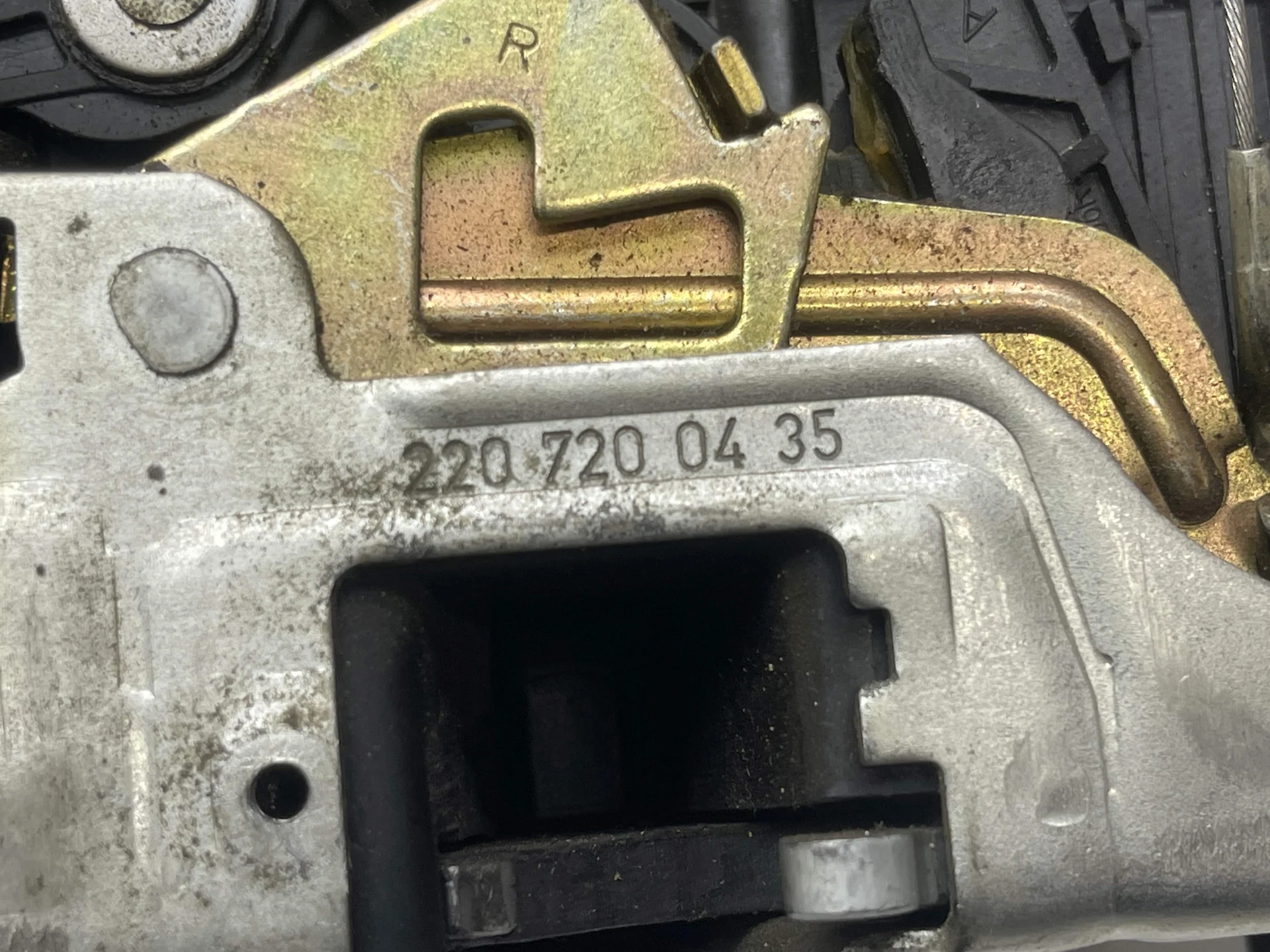 Замок двери передней правой Mercedes-Benz W220  A2207200435 - миниатюра 2