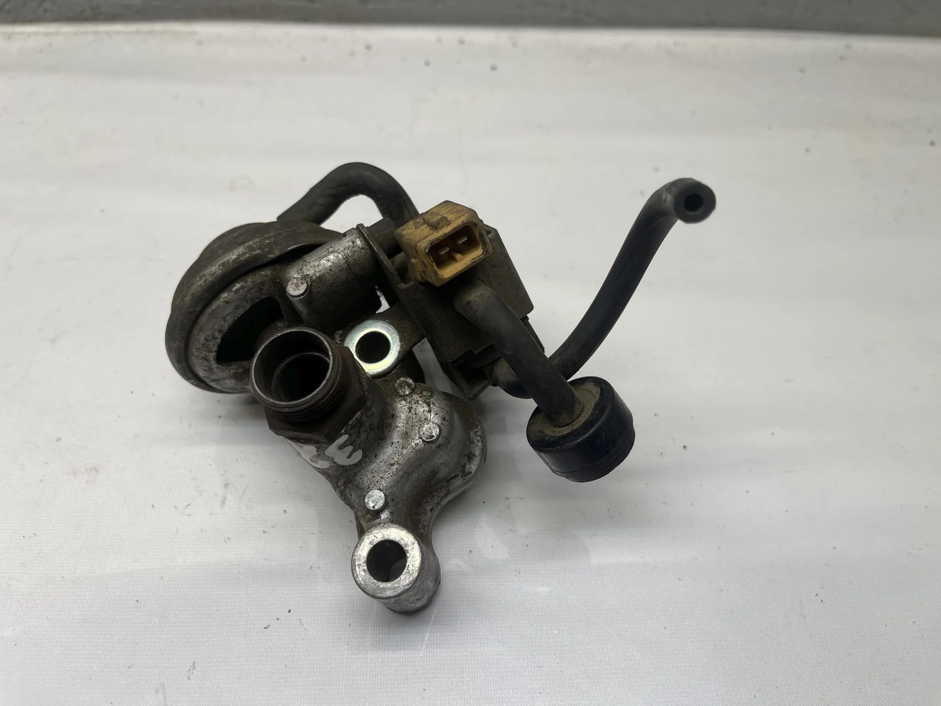 Клапан ЕГР Mercedes-Benz W211 112 A1121400060 - миниатюра 3
