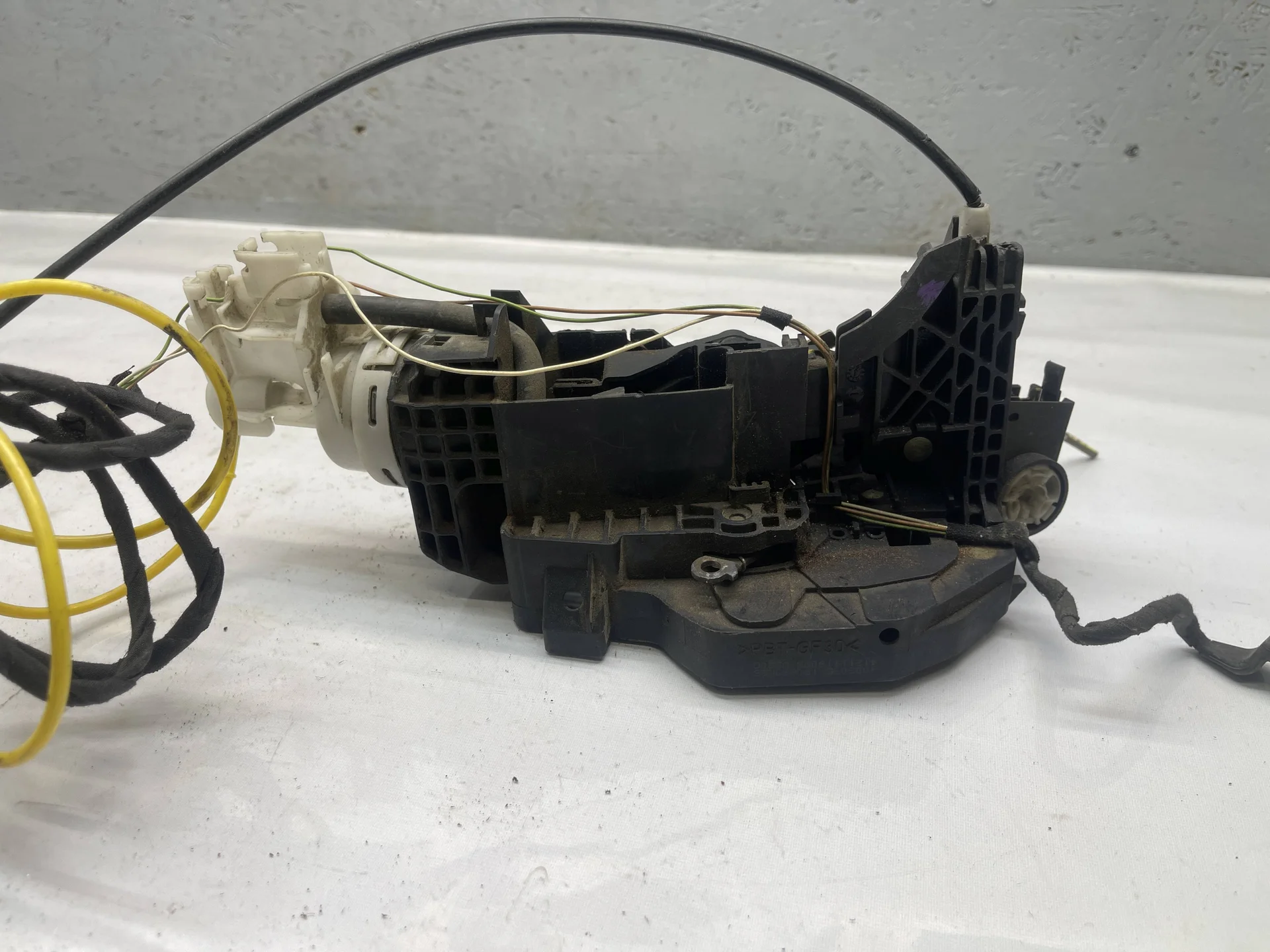 Замок двери передней левой Mercedes-Benz W220  A2207200135 - миниатюра 3