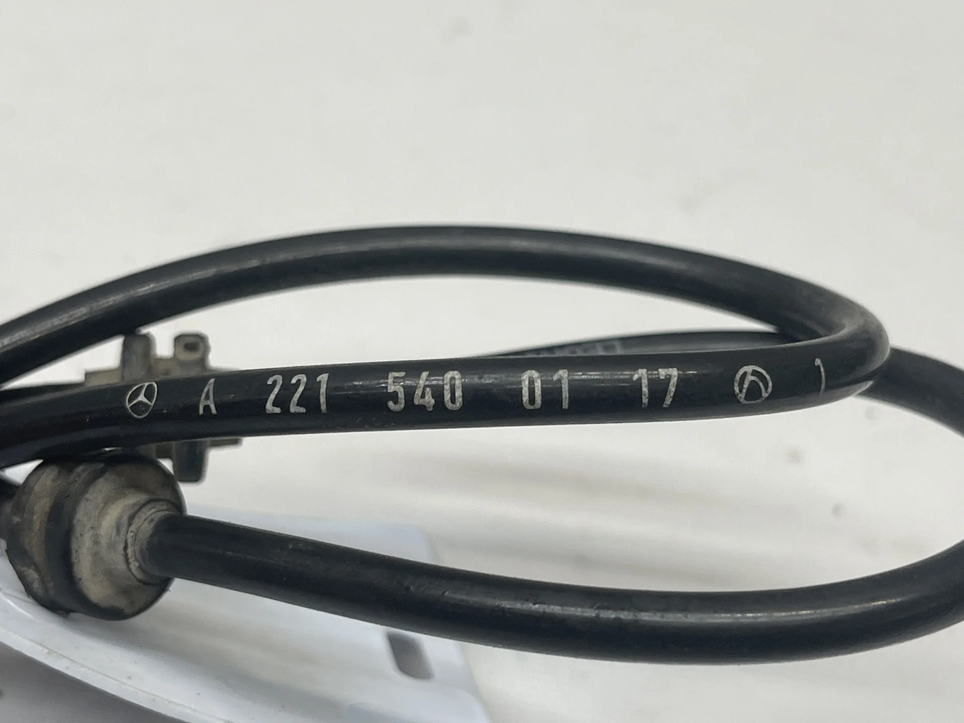 Датчик ABS задний Mercedes-Benz W221  A2215400117 - миниатюра 4