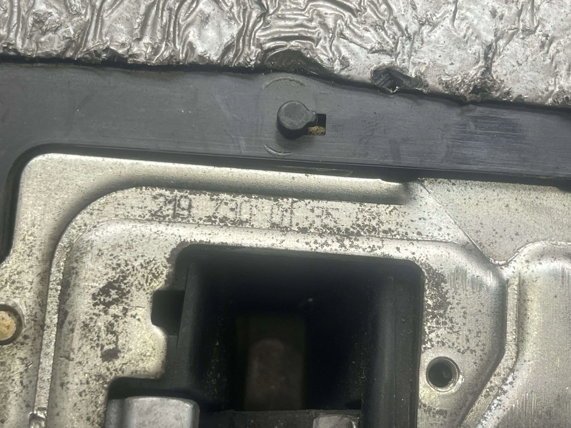 Замок двери задней левой Mercedes-Benz C219  A2197300135 - миниатюра 2
