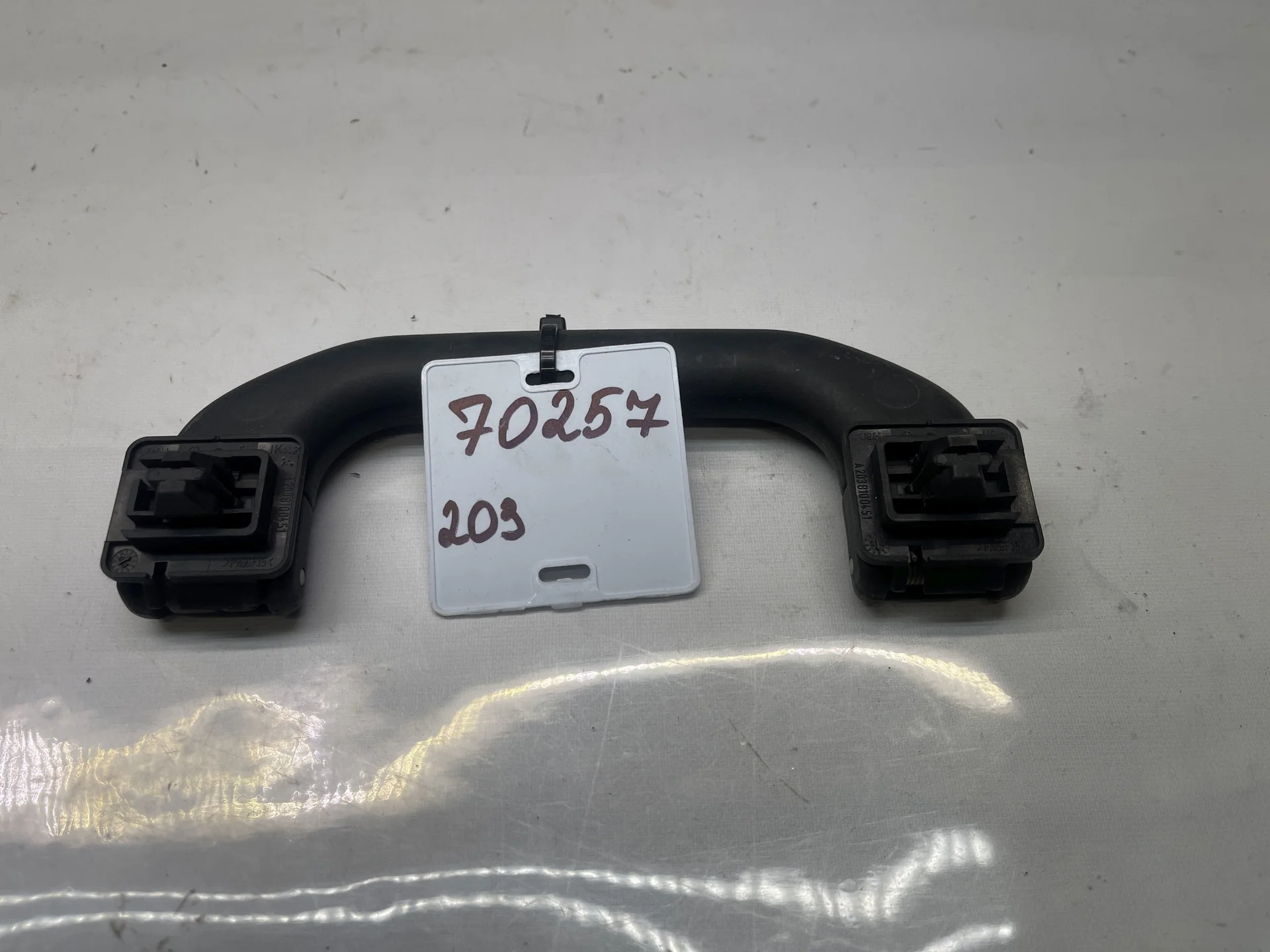 Поручень потолочный передний Mercedes-Benz W203  A2038100451 - миниатюра 2