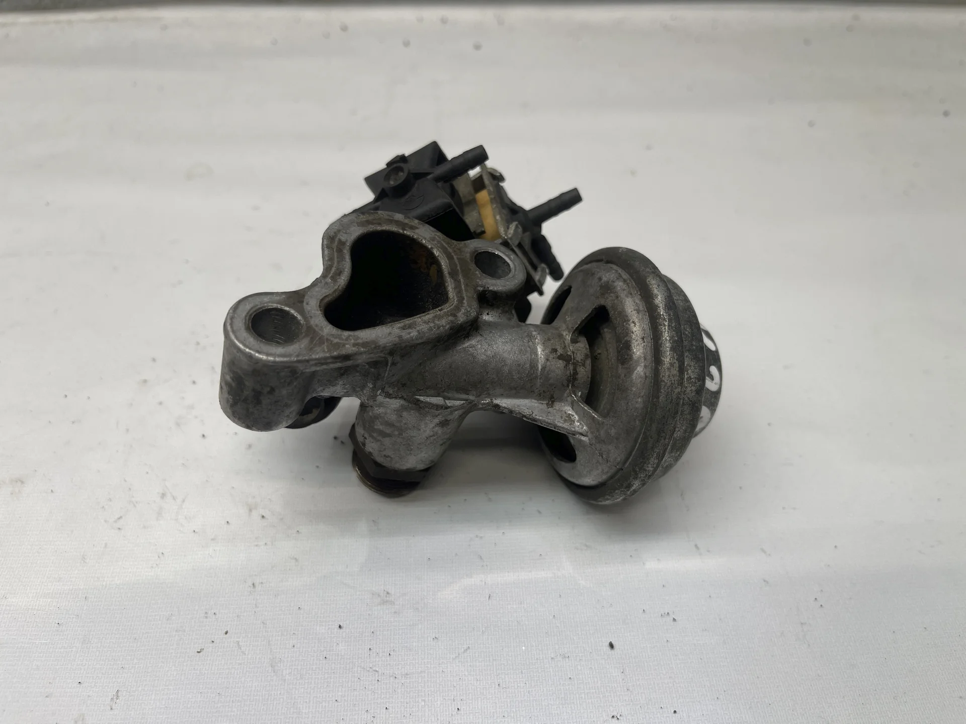 Клапан ЕГР Mercedes-Benz W211 112 A1121400060 - миниатюра 3