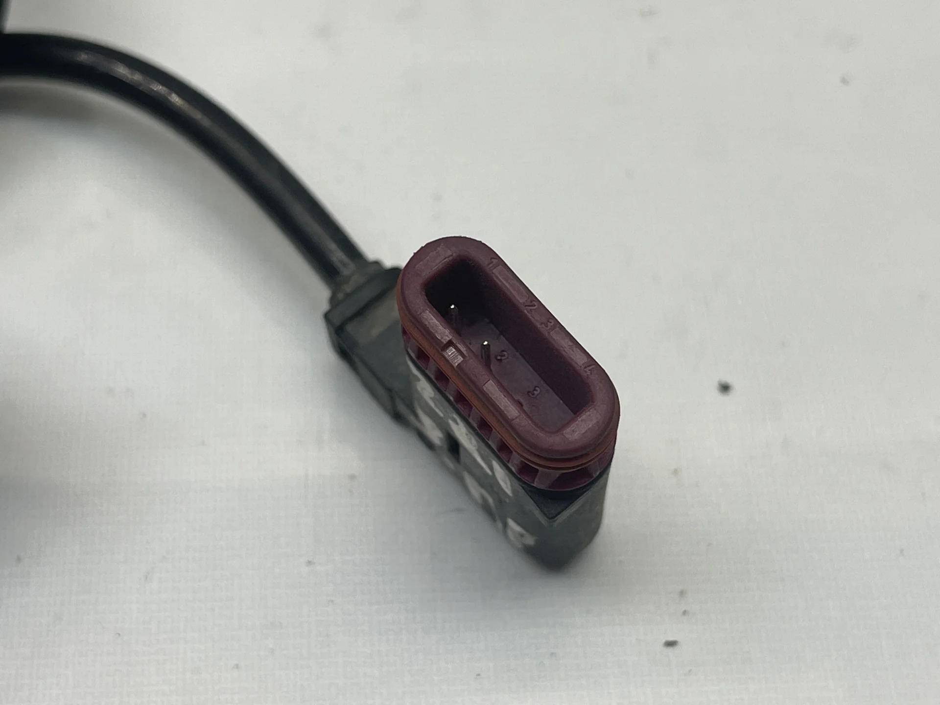 Датчик ABS задний Mercedes-Benz W221 A2215400117 - миниатюра 2