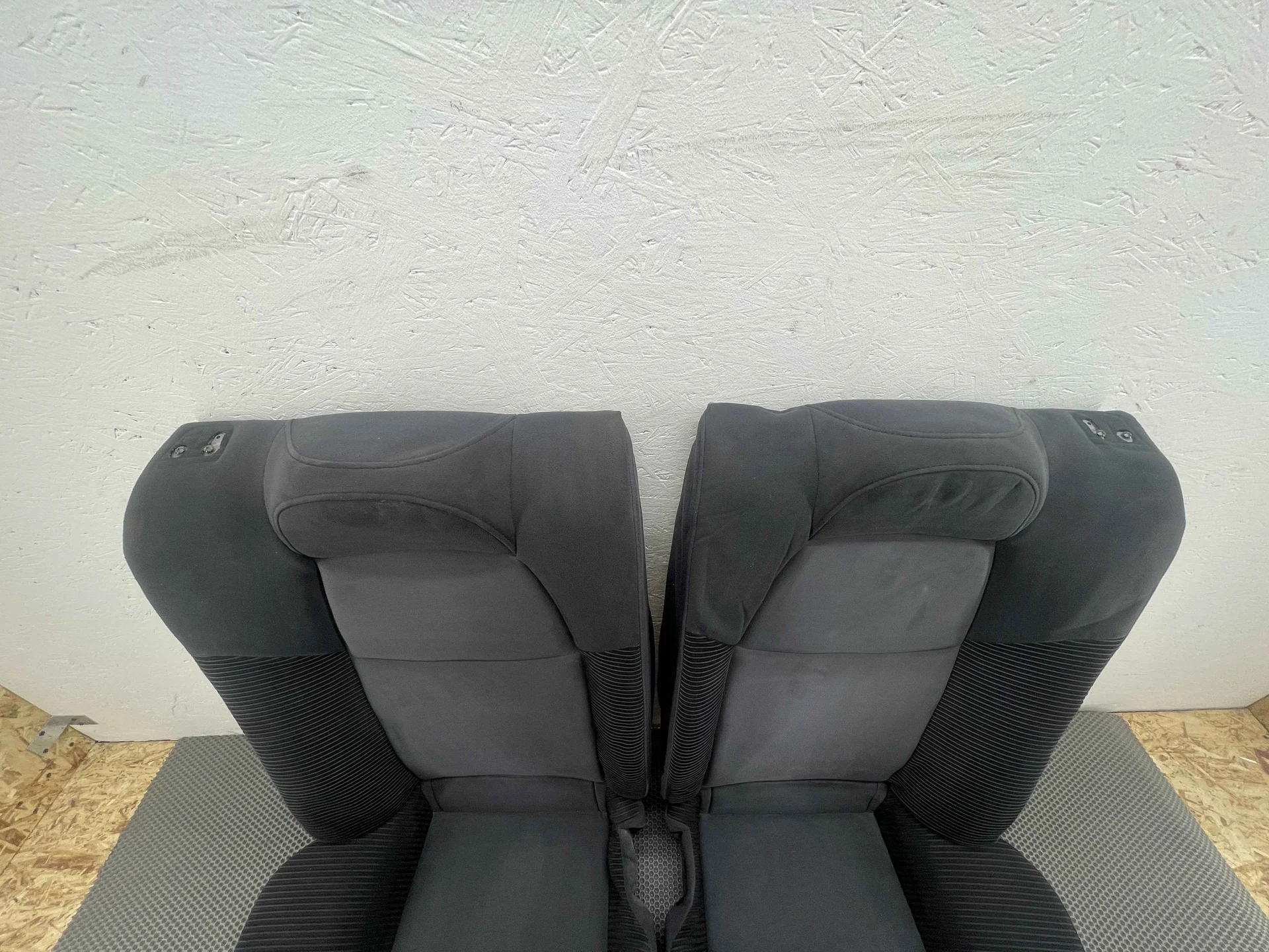 Сидение заднее Mazda RX-8 SE - миниатюра 8
