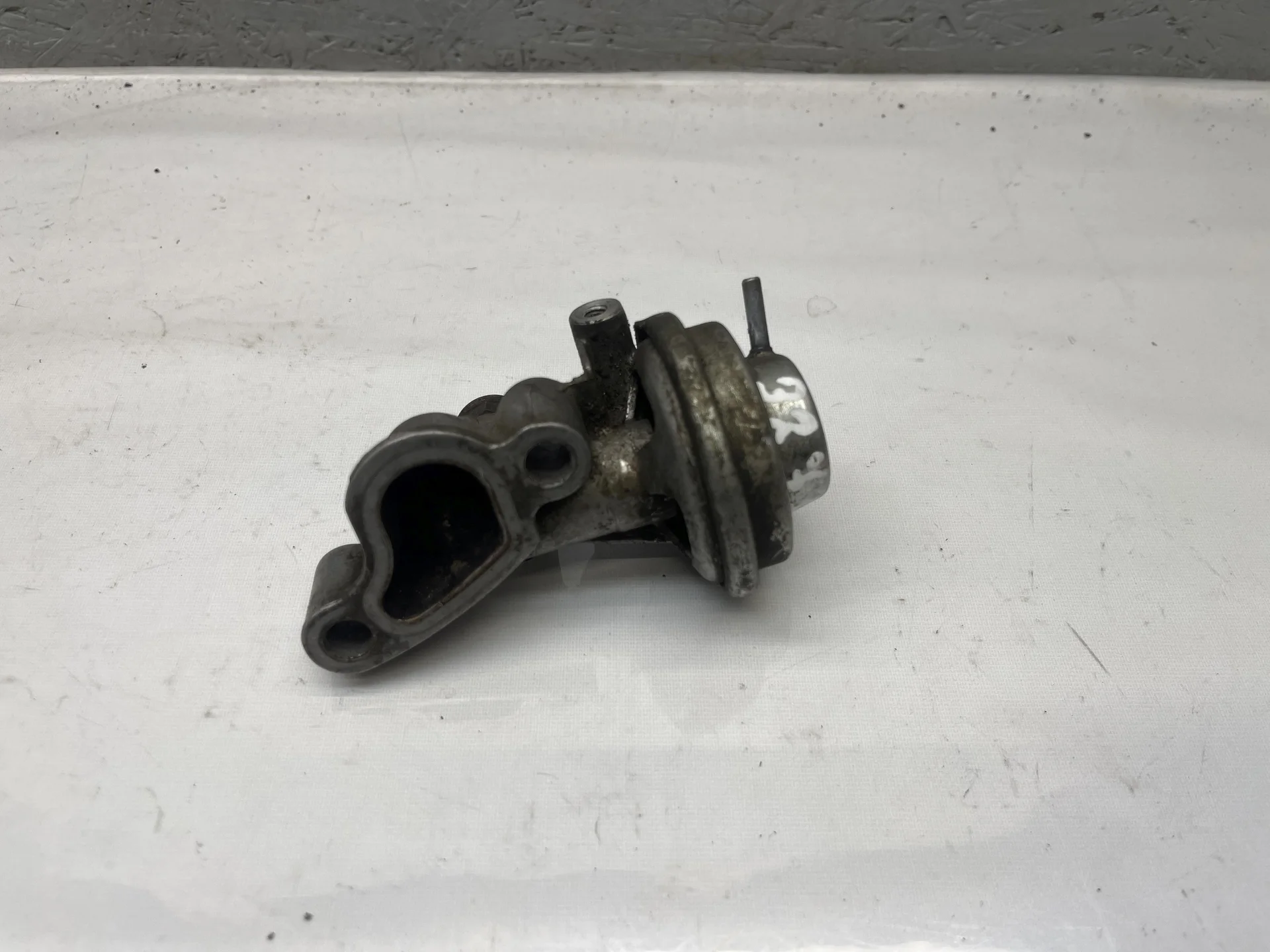 Клапан ЕГР Mercedes-Benz W211 112 A1121400060 - изображение 1