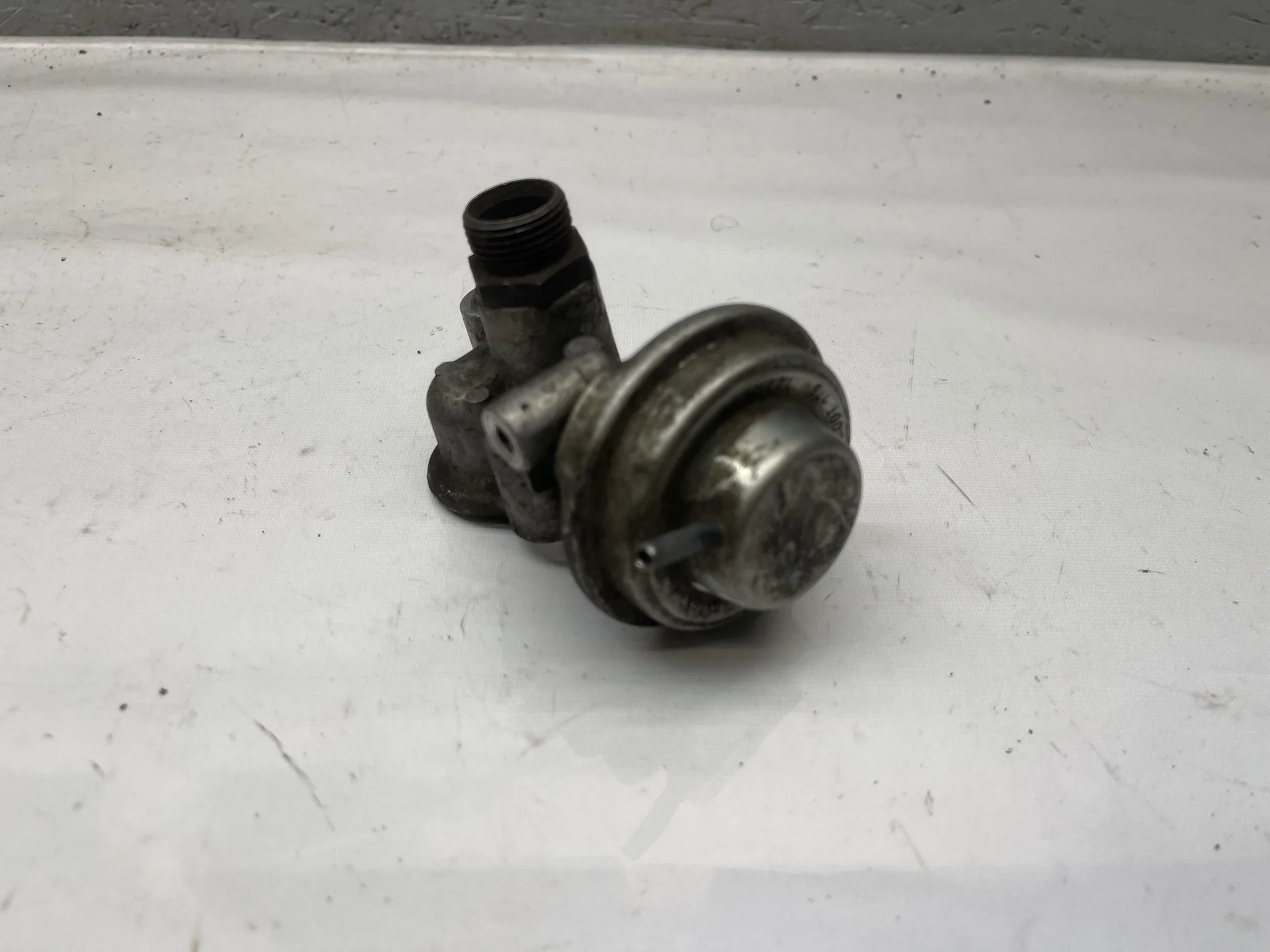 Клапан ЕГР Mercedes-Benz W211 112 A1121400060 - миниатюра 3