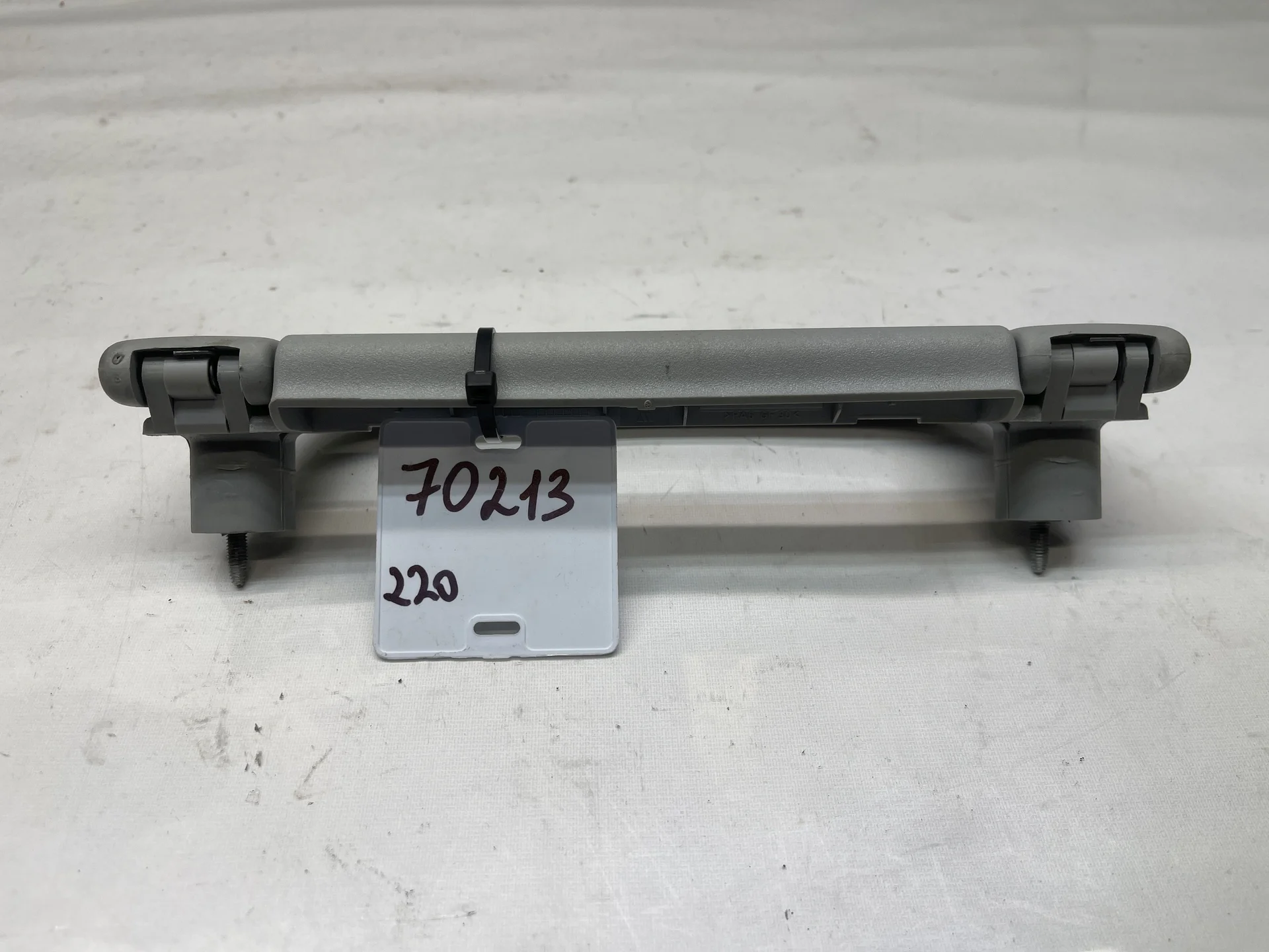 Поручень потолочный Mercedes-Benz W220 A2208100551 - миниатюра 2