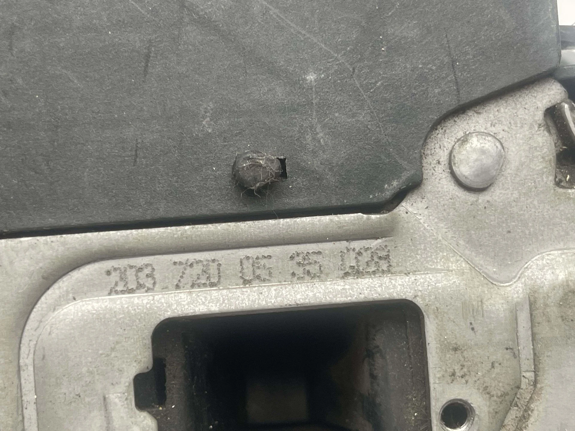 Замок двери передней левой Mercedes-Benz CL203 A2037200535 - миниатюра 2