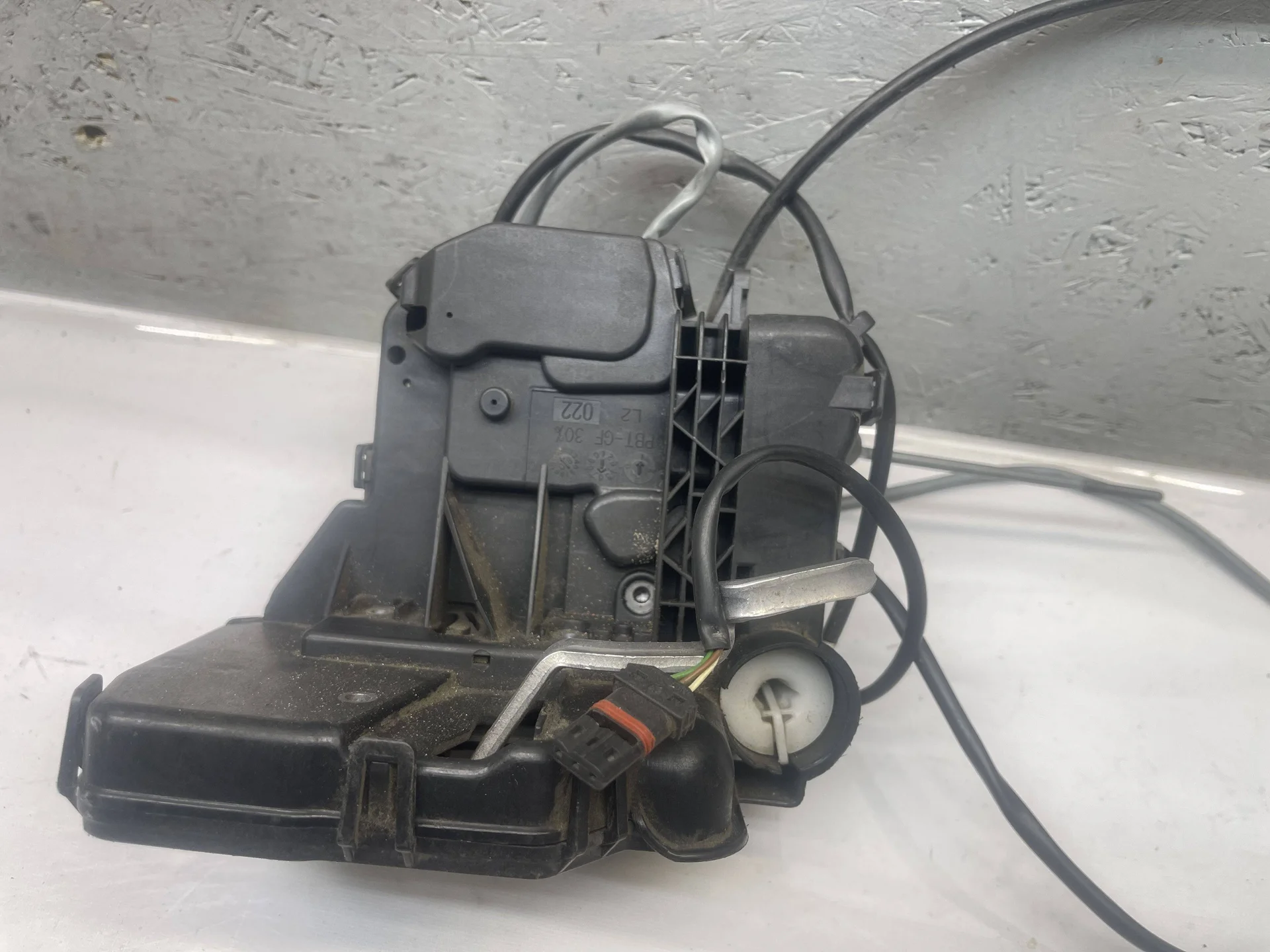 Замок двери передней левой Mercedes-Benz CL203 A2037200535 - миниатюра 3