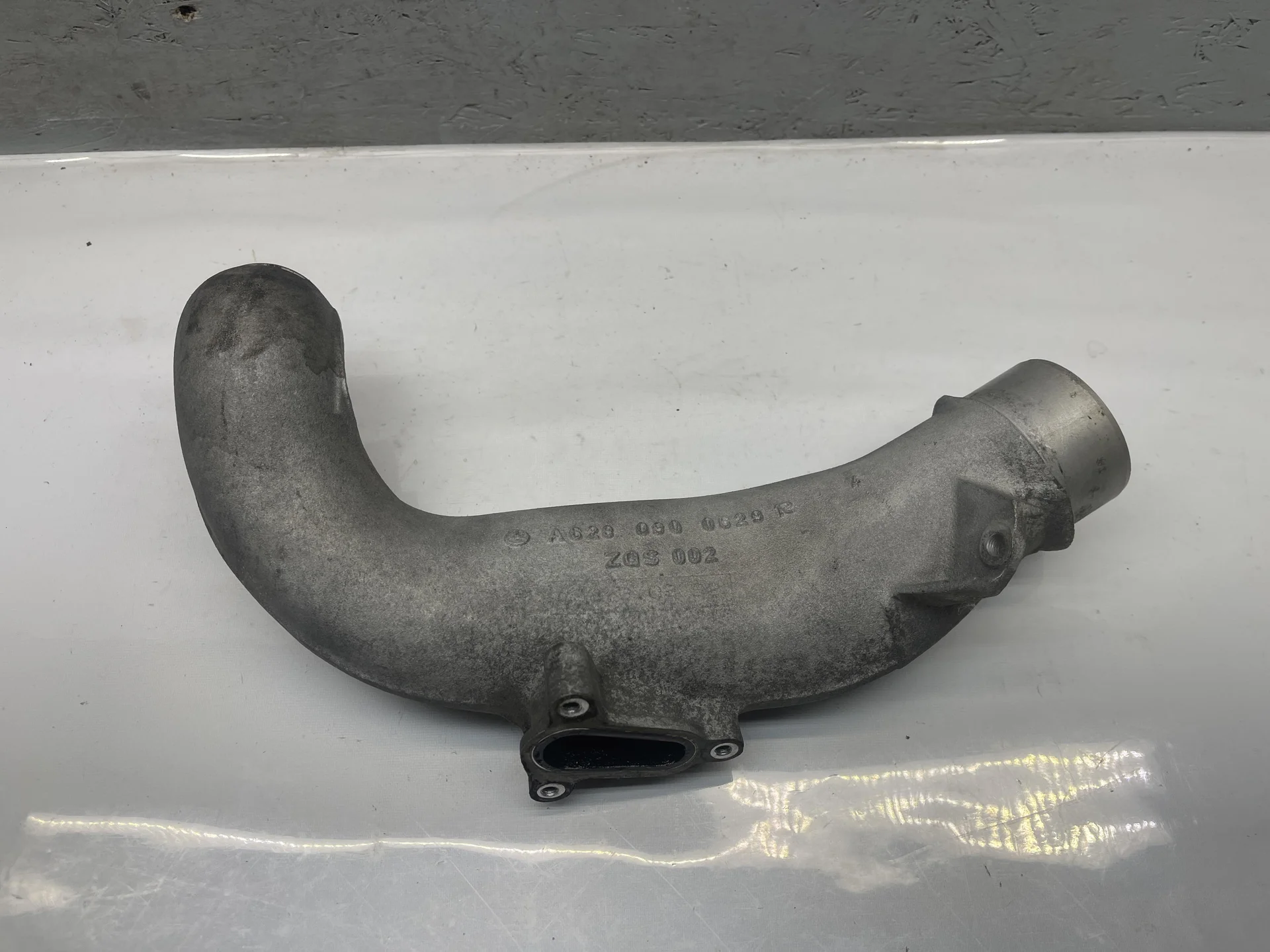 Патрубок интеркулера Mercedes-Benz W163 628 A6280900629 - миниатюра 2