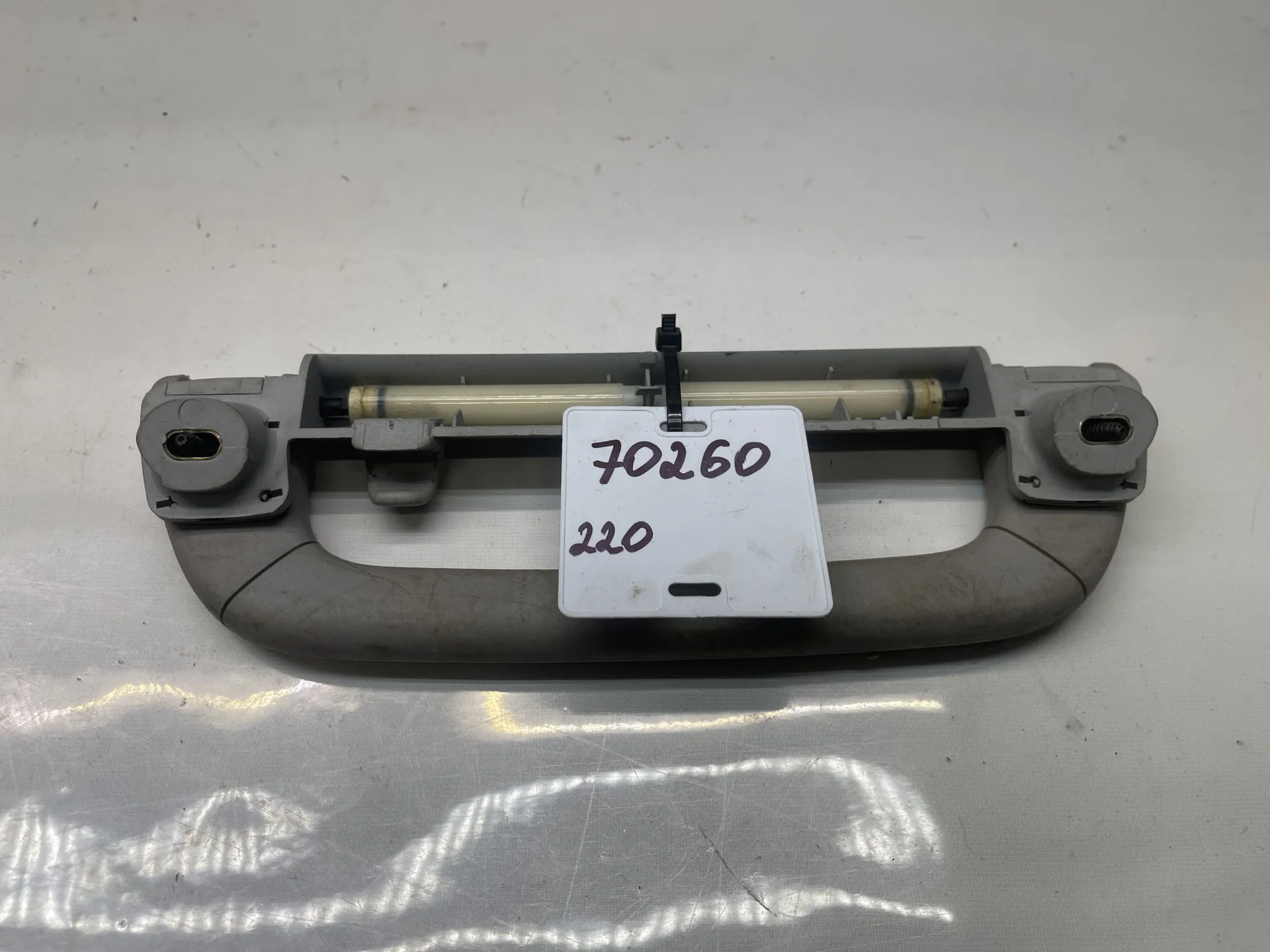 Поручень потолочный передний правый Mercedes-Benz W220 A2208100151 - миниатюра 2