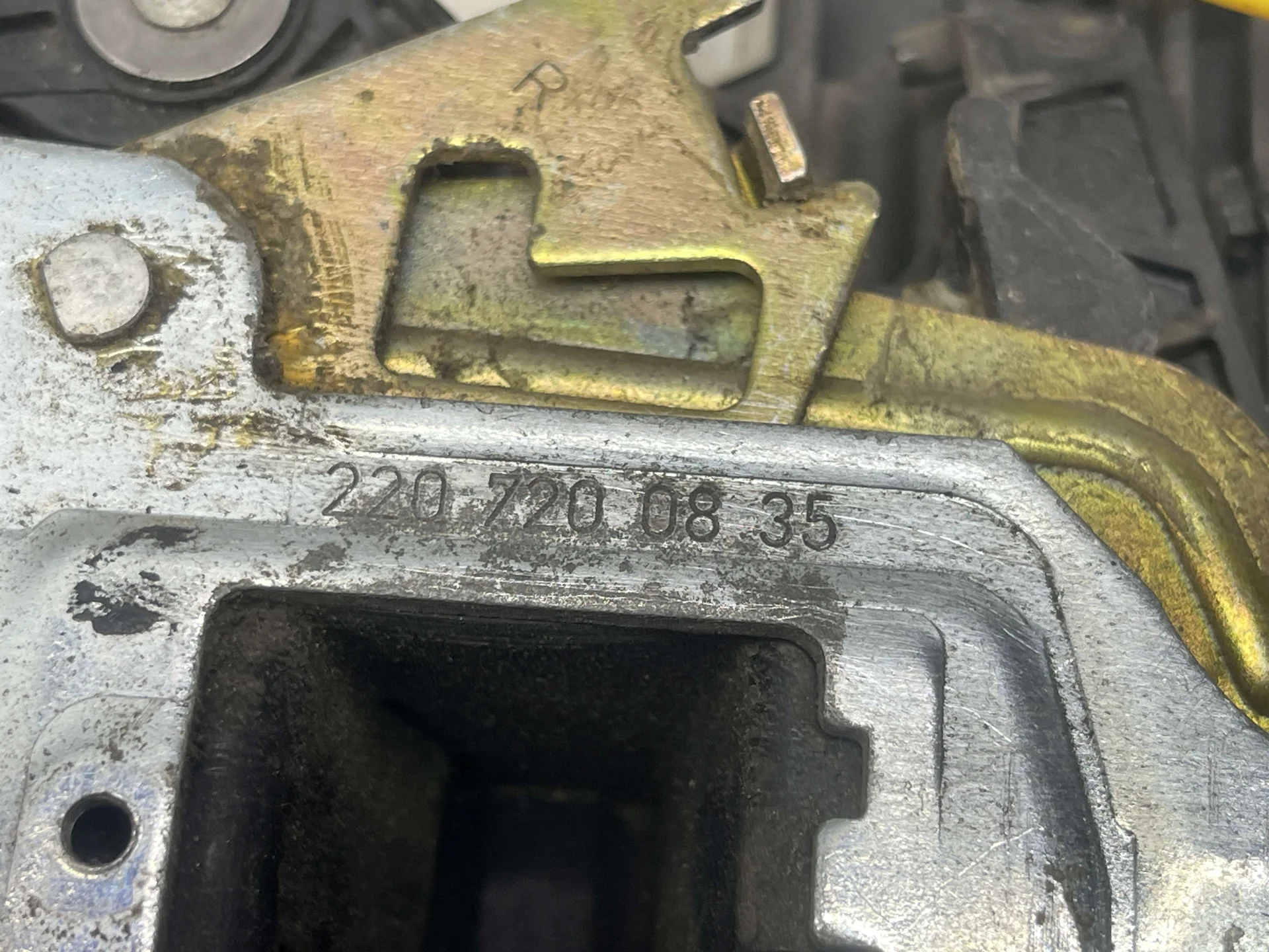 Замок двери передней правой Mercedes-Benz W220  A2207200835 - миниатюра 2
