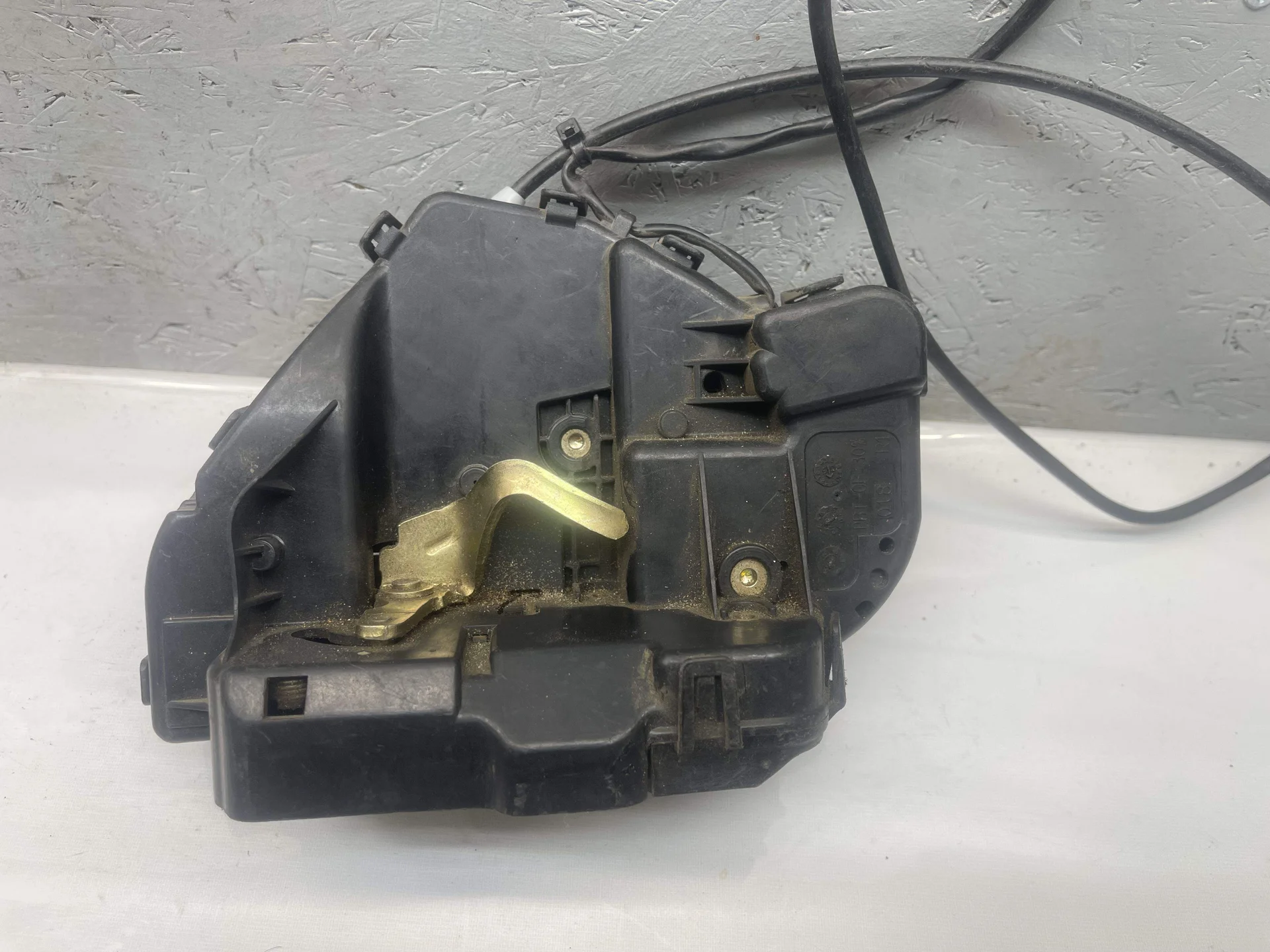 Замок двери задней правой Mercedes-Benz W211 A2117300635 - миниатюра 3