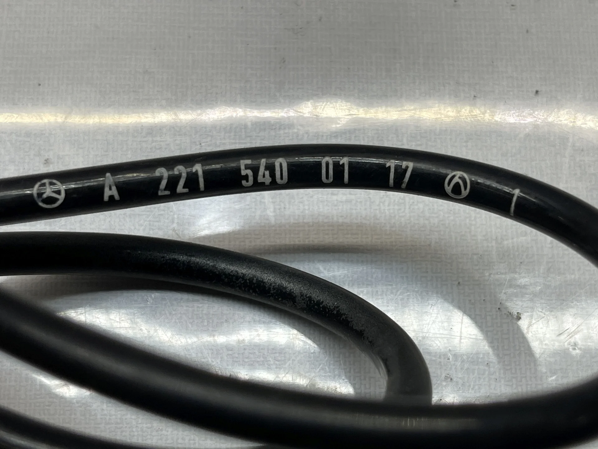 Датчик ABS задний Mercedes-Benz W221  A2215400117 - миниатюра 4