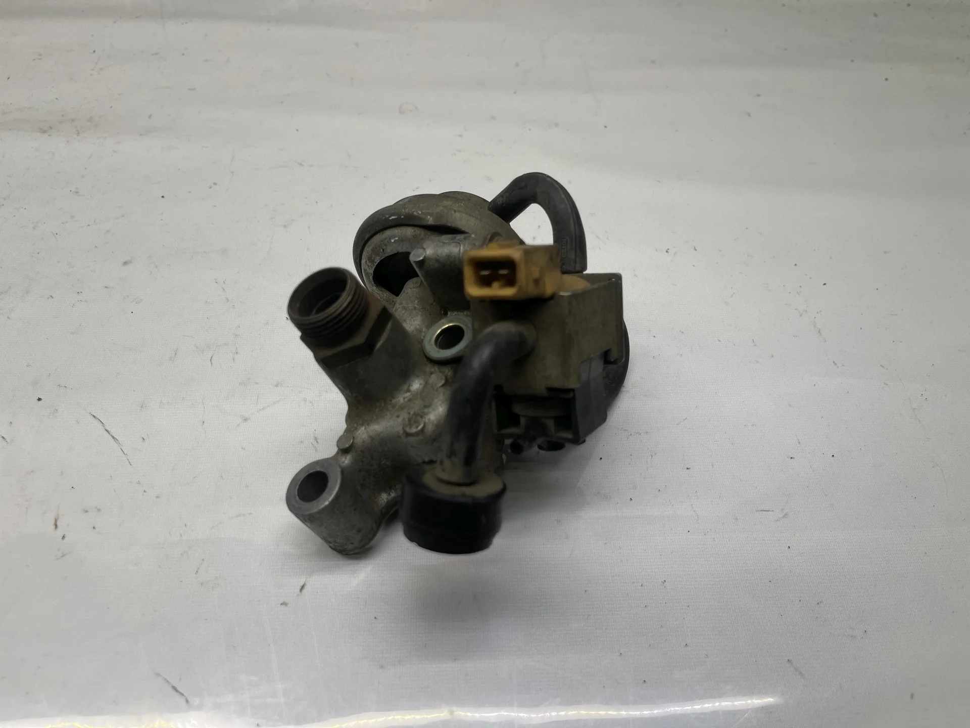 Клапан ЕГР Mercedes-Benz W211 112 A1121400060 - миниатюра 2