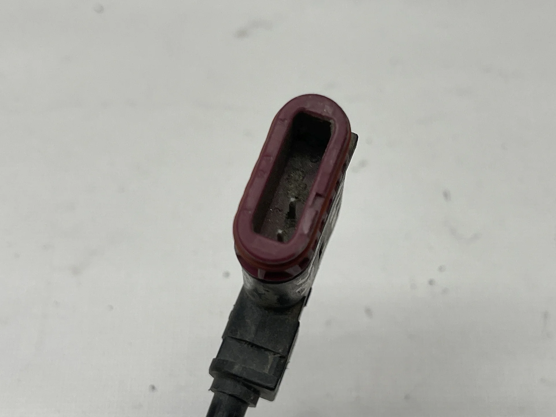 Датчик ABS задний Mercedes-Benz W221 A2215400117 - миниатюра 2