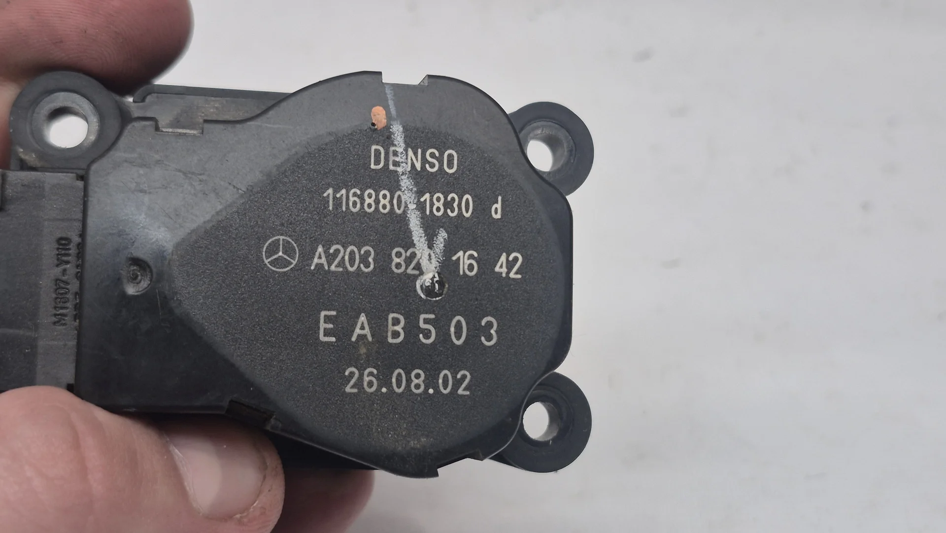 Моторчик заслонки печки Mercedes-Benz W203  A2038201642 - миниатюра 3
