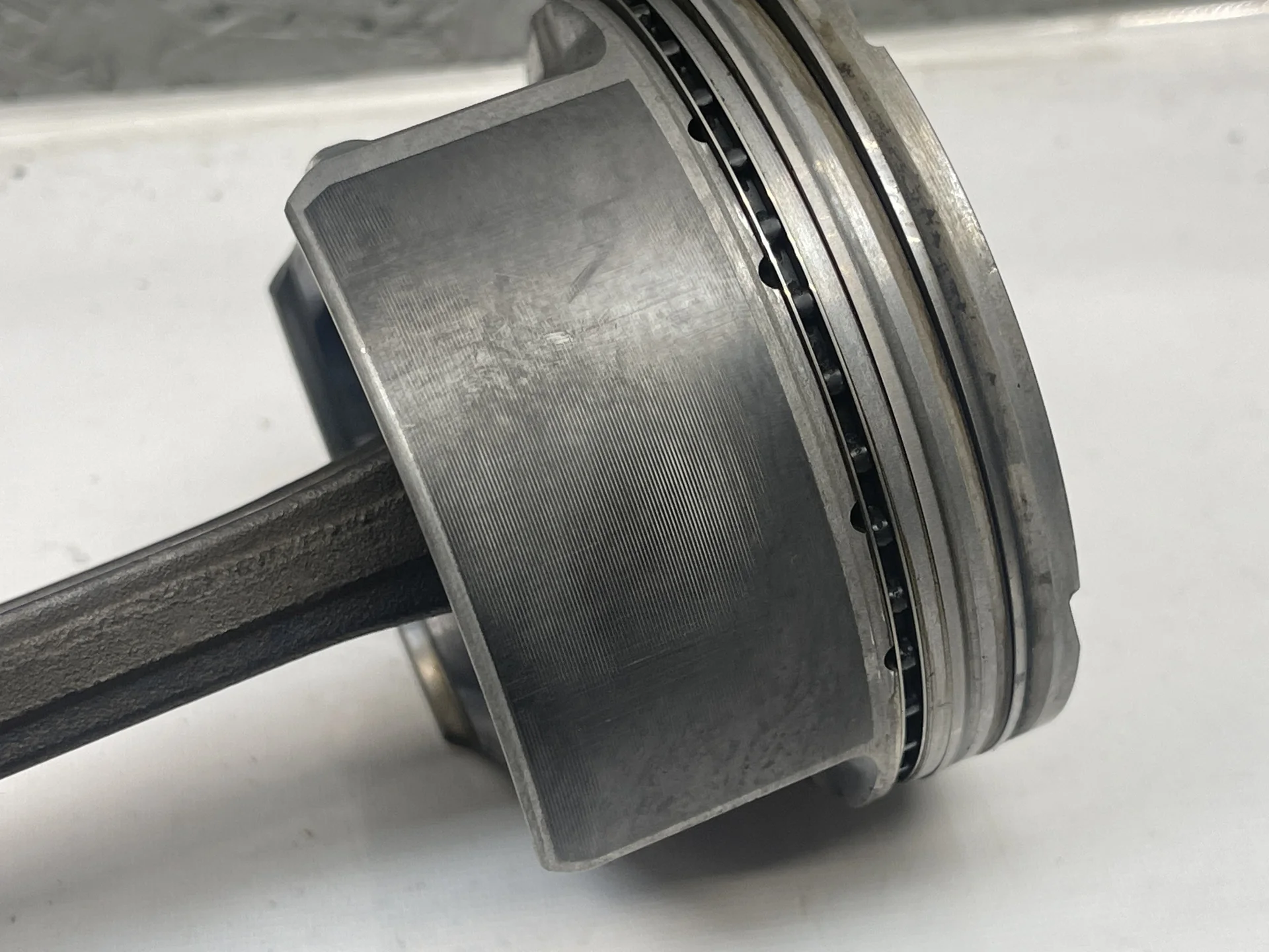 Поршень с шатуном Mercedes-Benz W203 271 A2710302117 - миниатюра 2