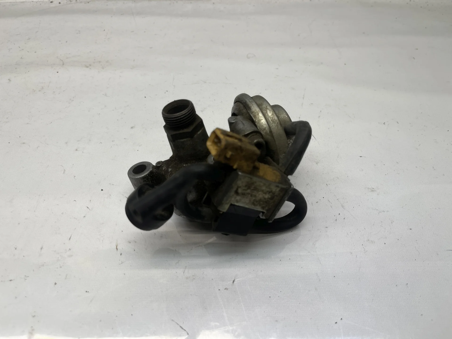 Клапан ЕГР Mercedes-Benz W211 112 A1121400060 - миниатюра 2