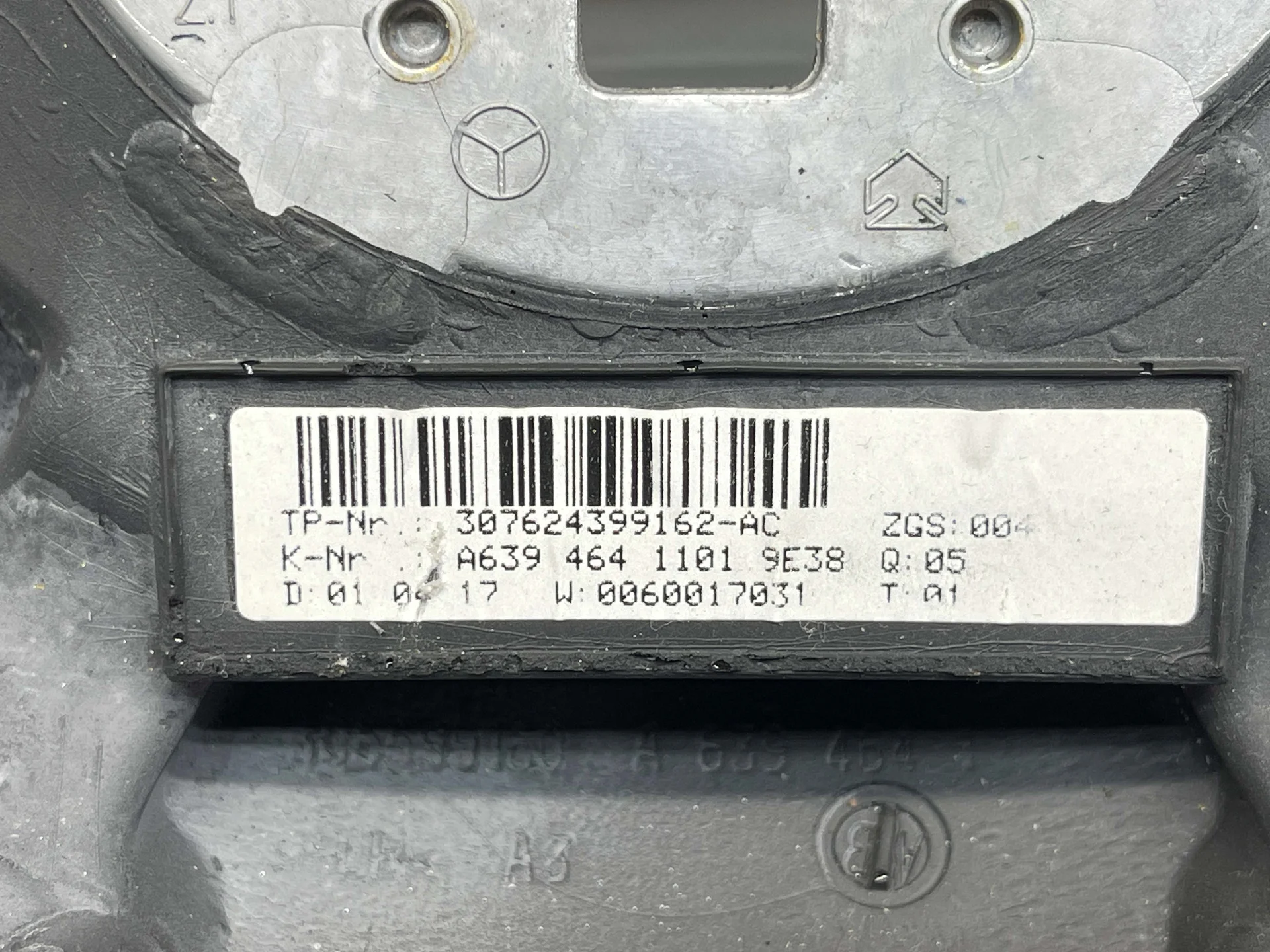 Руль Mercedes-Benz W639 272 A6394640201 - миниатюра 4