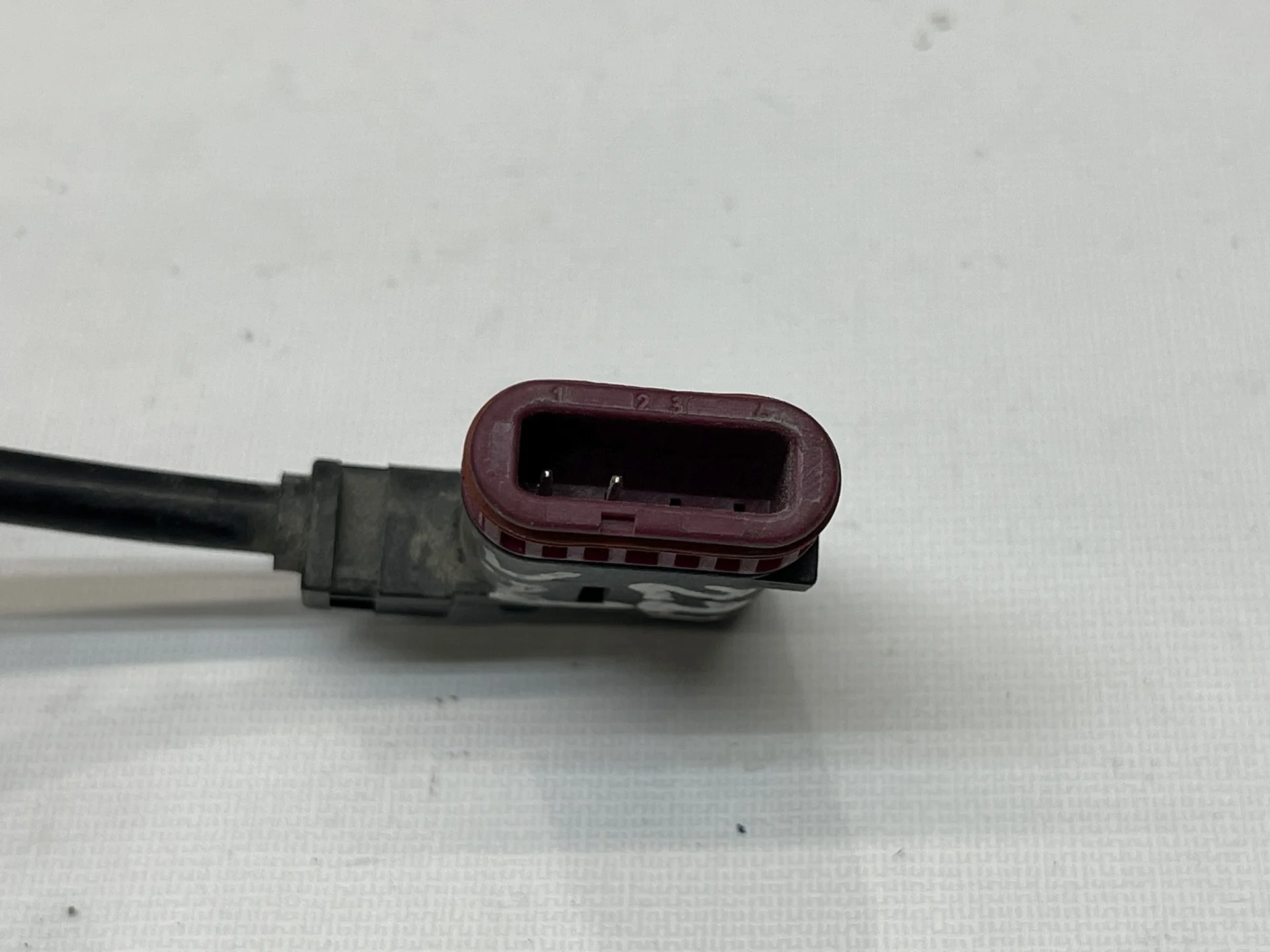 Датчик ABS задний Mercedes-Benz W221  A2215400117 - миниатюра 2