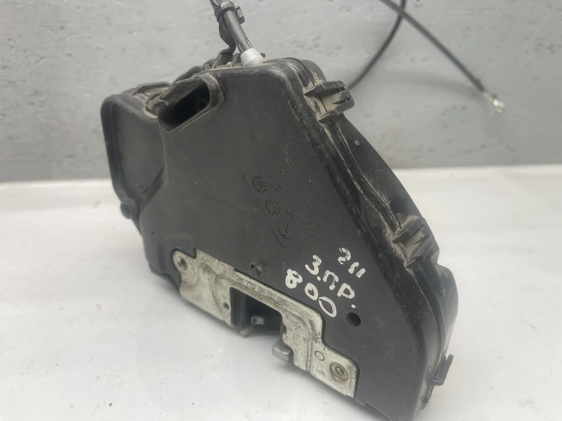 Замок двери задней правой Mercedes-Benz W211  A2117300635 - миниатюра 4