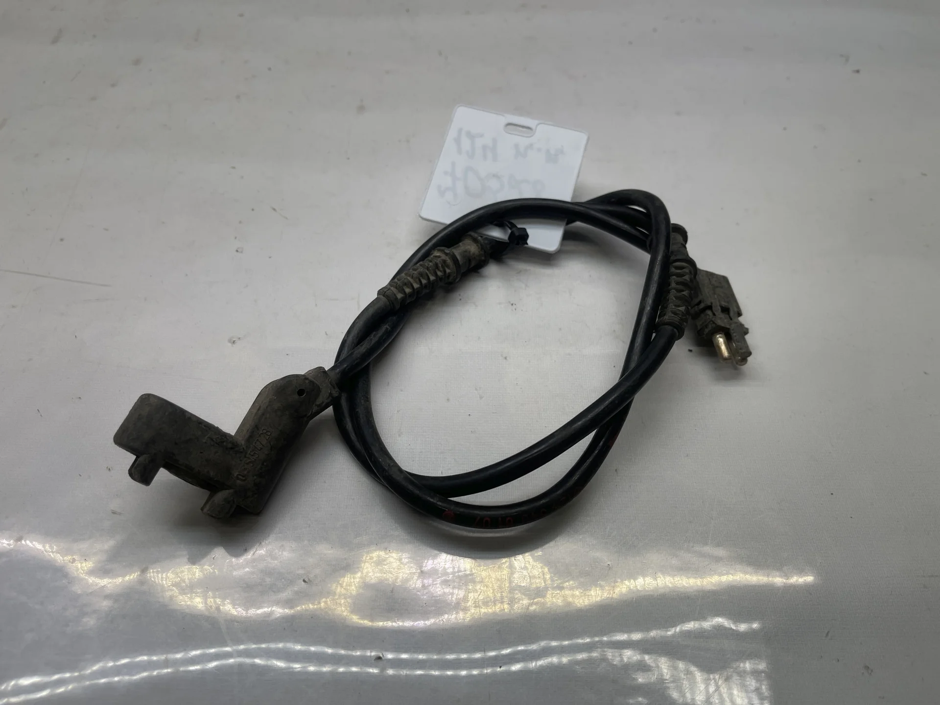 Проводка датчика износа передних колодок Mercedes-Benz W124 A1245406107 - изображение 1