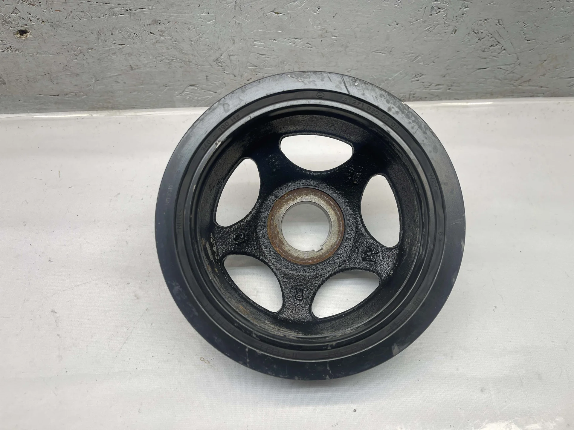 Шкив коленвала Mercedes-Benz W203 271 A2710300203 - миниатюра 2