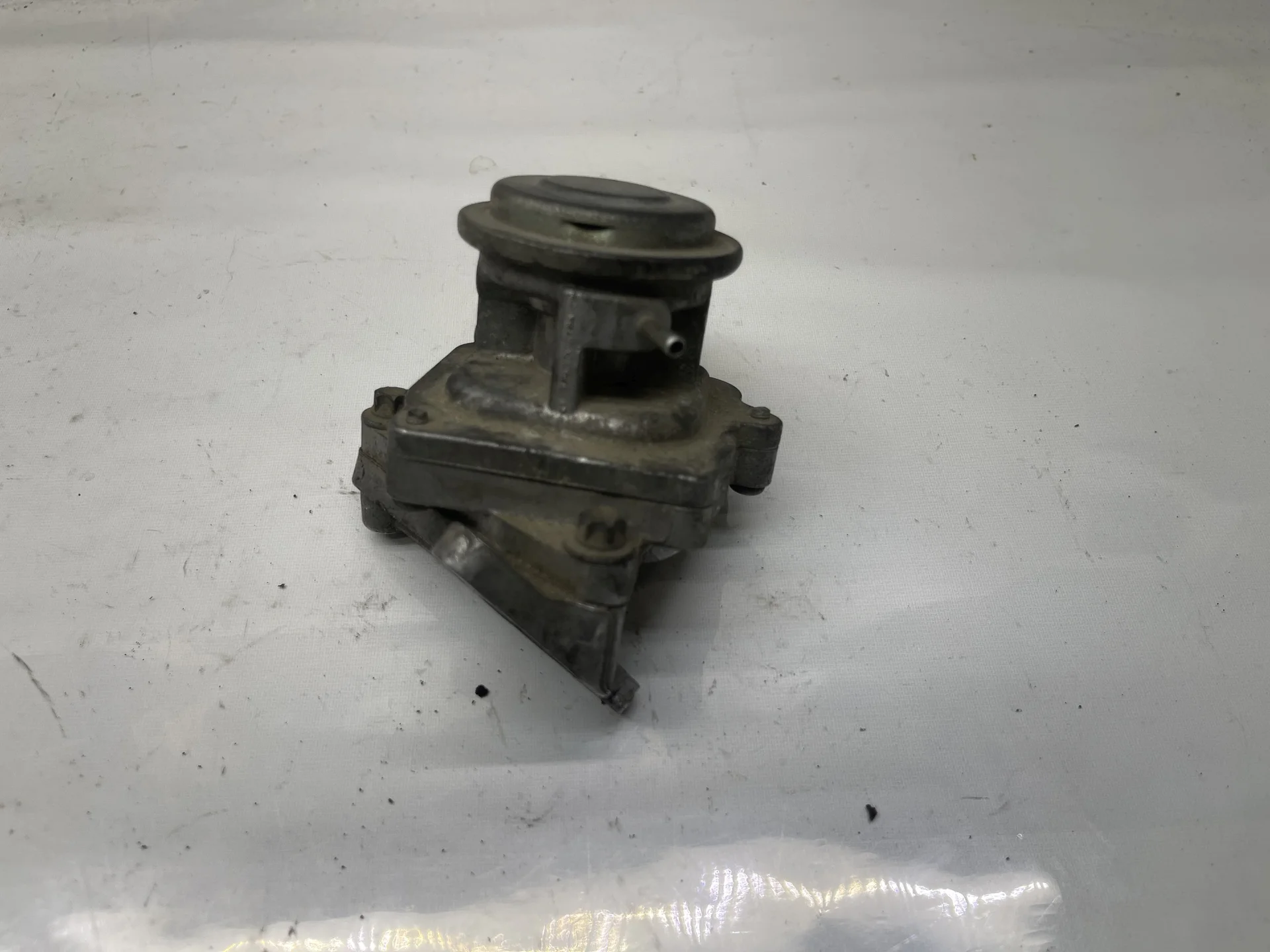 Клапан ЕГР Mercedes-Benz W211 272 A0021407460 - миниатюра 4