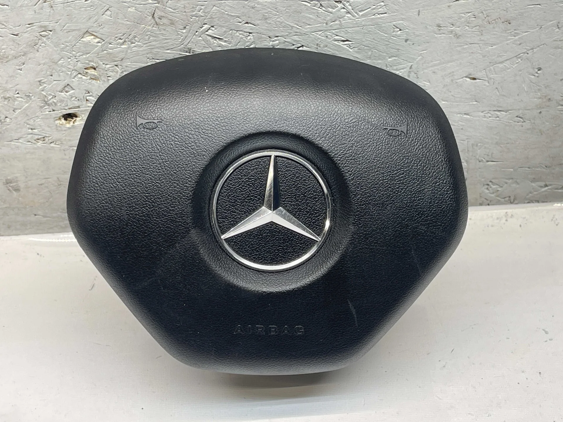 Подушка безопасности в руль Mercedes-Benz W176 270 A2188603402 - изображение 1