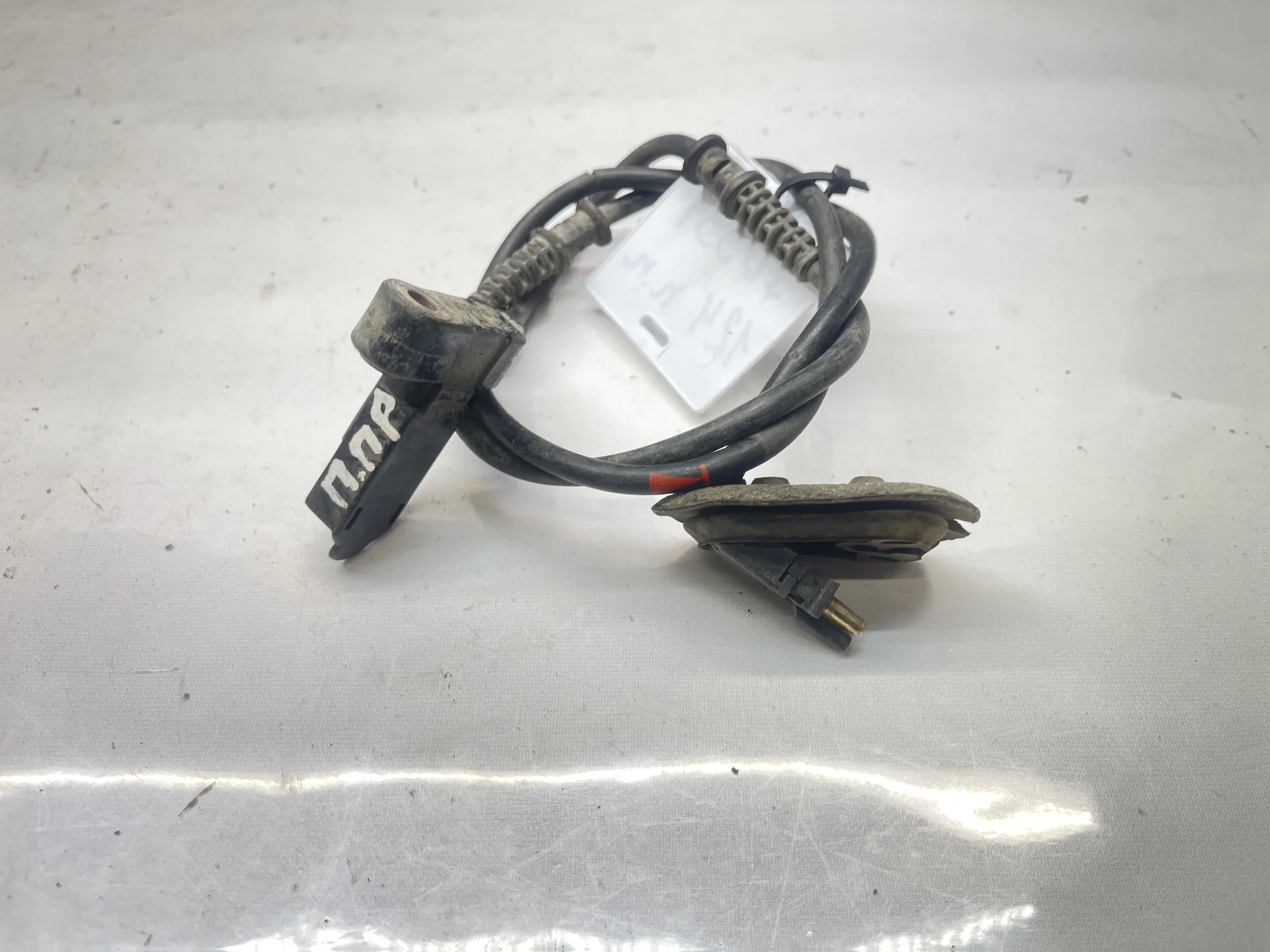 Проводка датчика износа передних колодок Mercedes-Benz W124 A1245406907 - изображение 1
