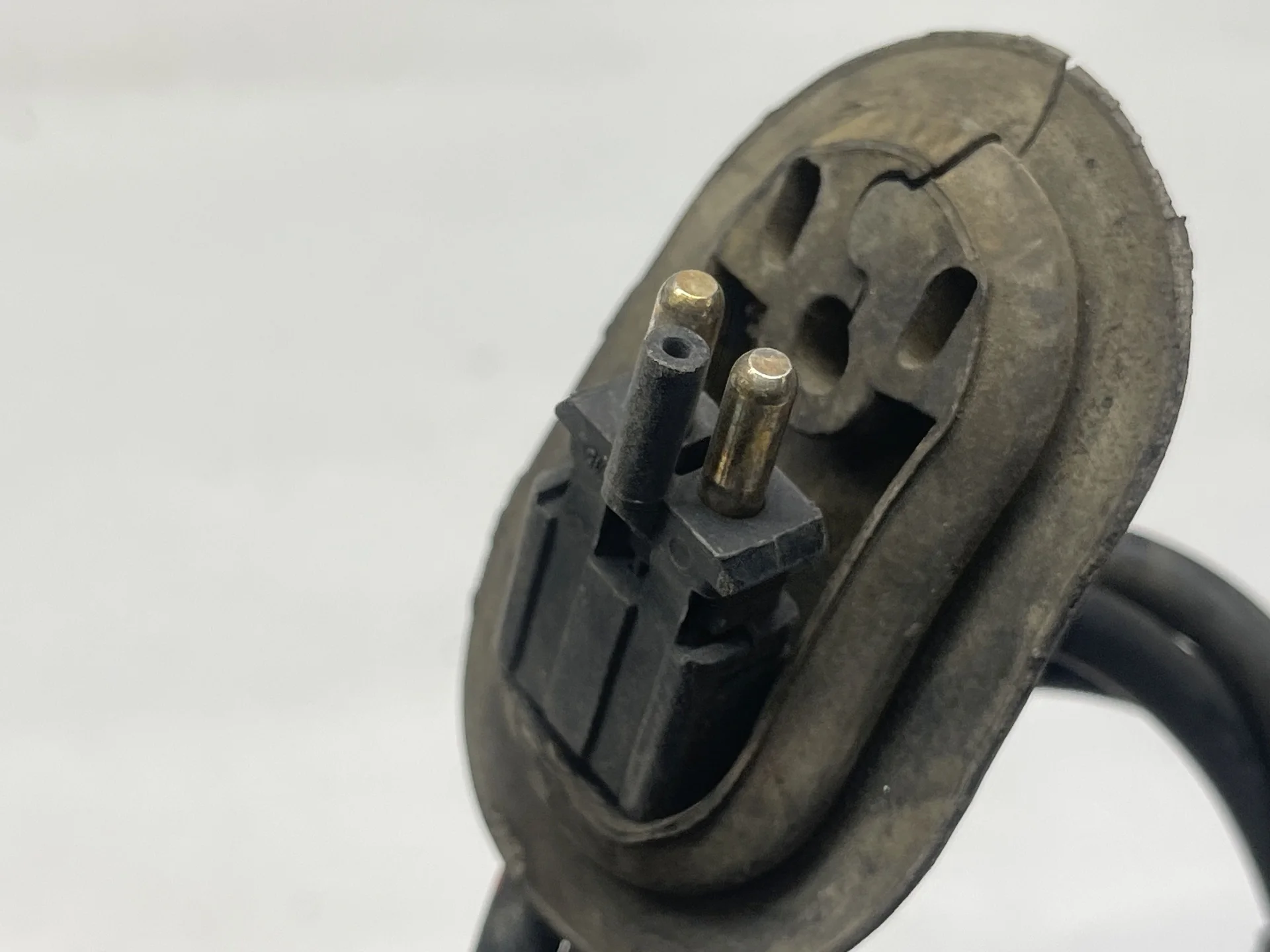 Проводка датчика износа передних колодок Mercedes-Benz W124 A1245406907 - миниатюра 2