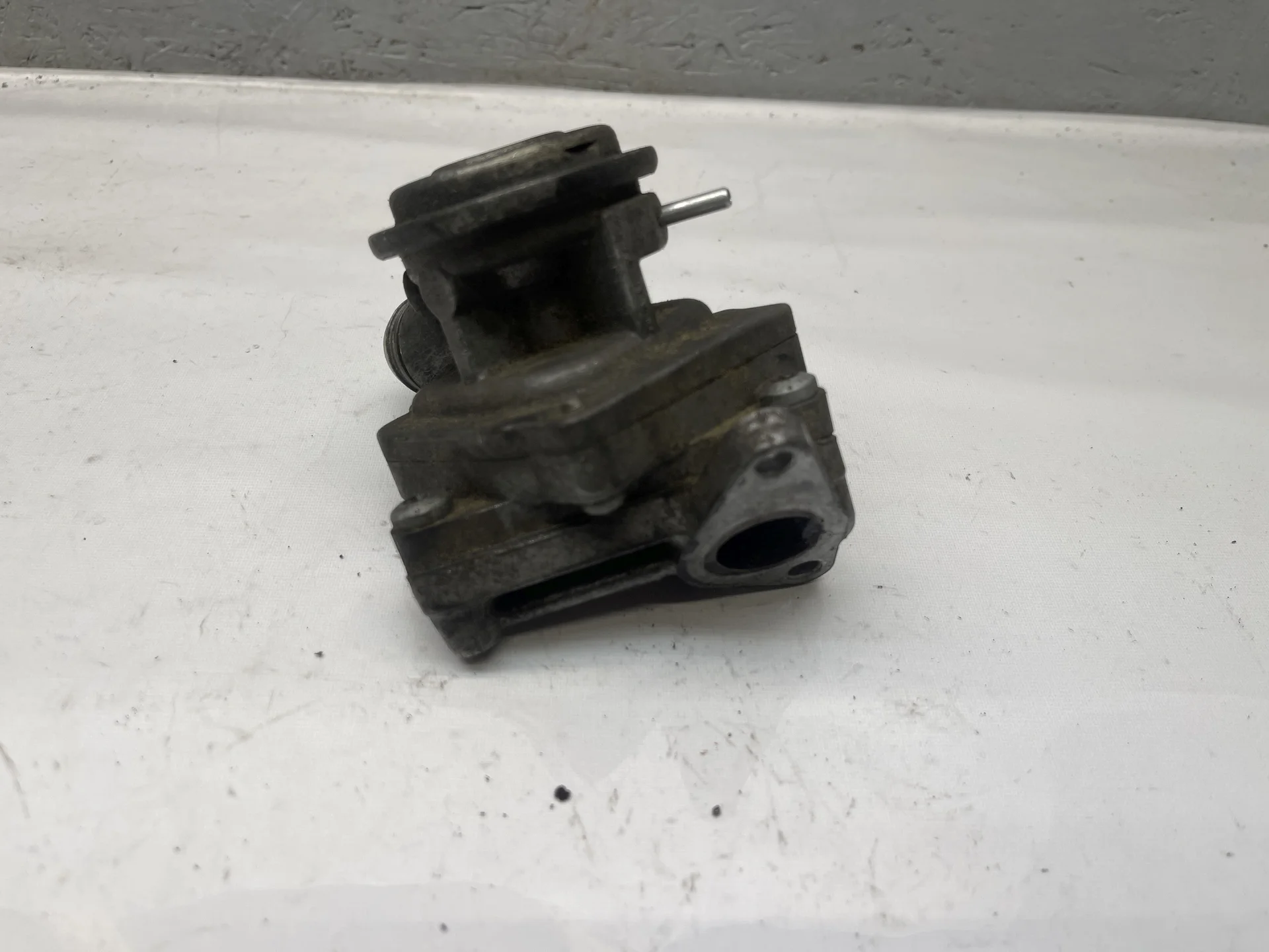 Клапан ЕГР Mercedes-Benz W211 272 A0021407460 - миниатюра 4