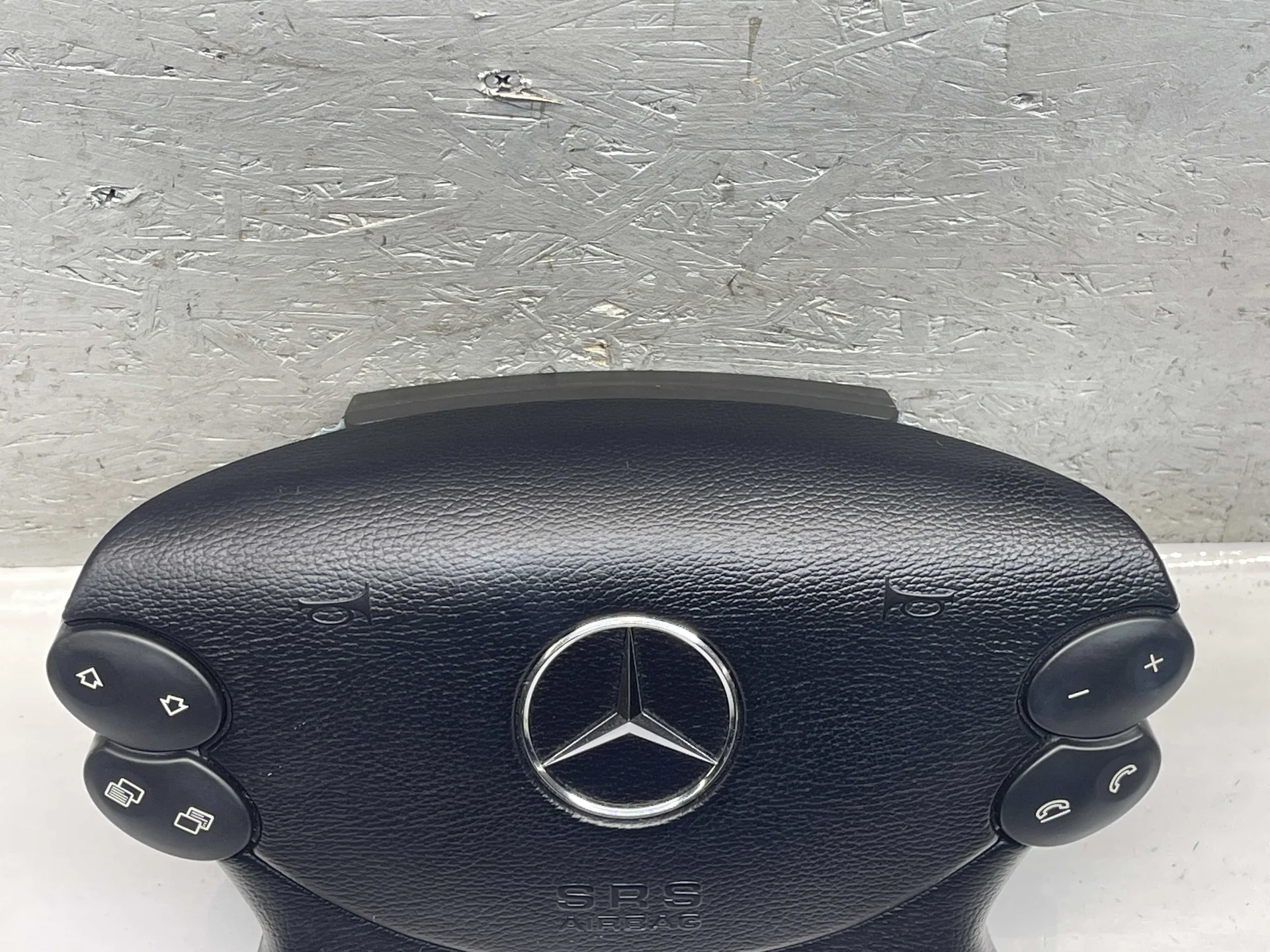 Подушка безопасности в руль Mercedes-Benz W211 272 A2308600002 - миниатюра 2