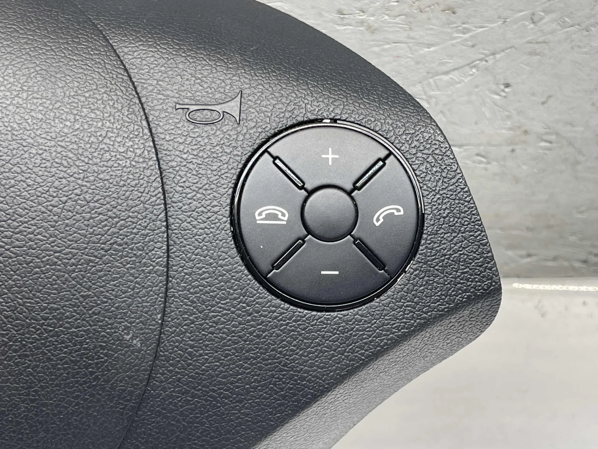 Подушка безопасности в руль Mercedes-Benz W639 272 A6398601902 - миниатюра 2