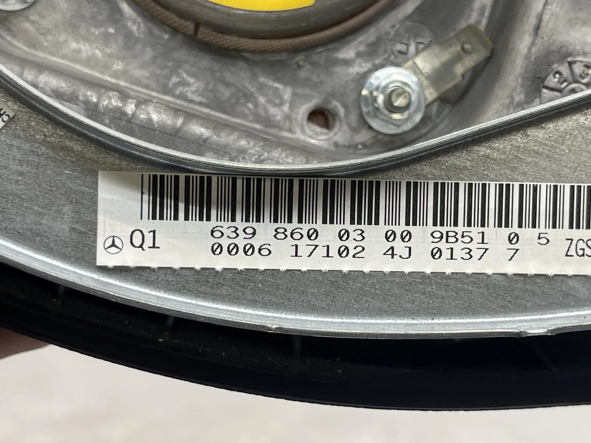 Подушка безопасности в руль Mercedes-Benz W639 272 A6398601902 - миниатюра 6