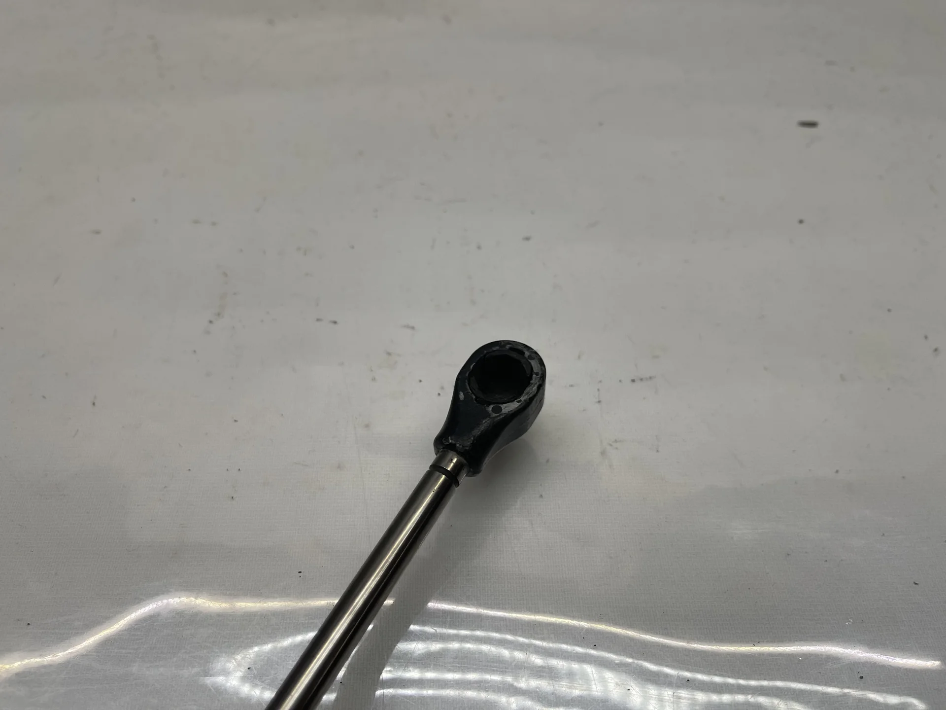 Ограничитель двери передний Mercedes-Benz W221  A2217200016 - миниатюра 3