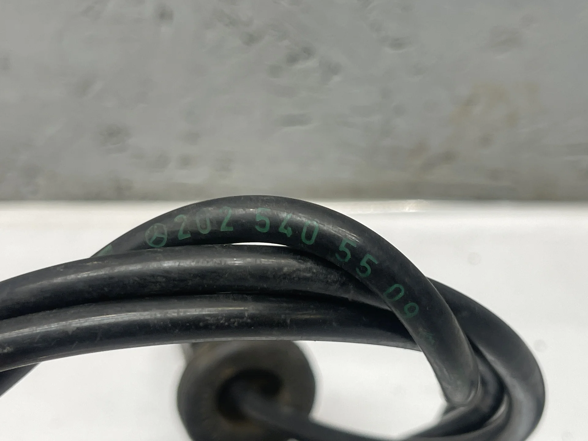 Проводка датчика износа передних колодок  Mercedes-Benz W202  A2025405509 - миниатюра 4