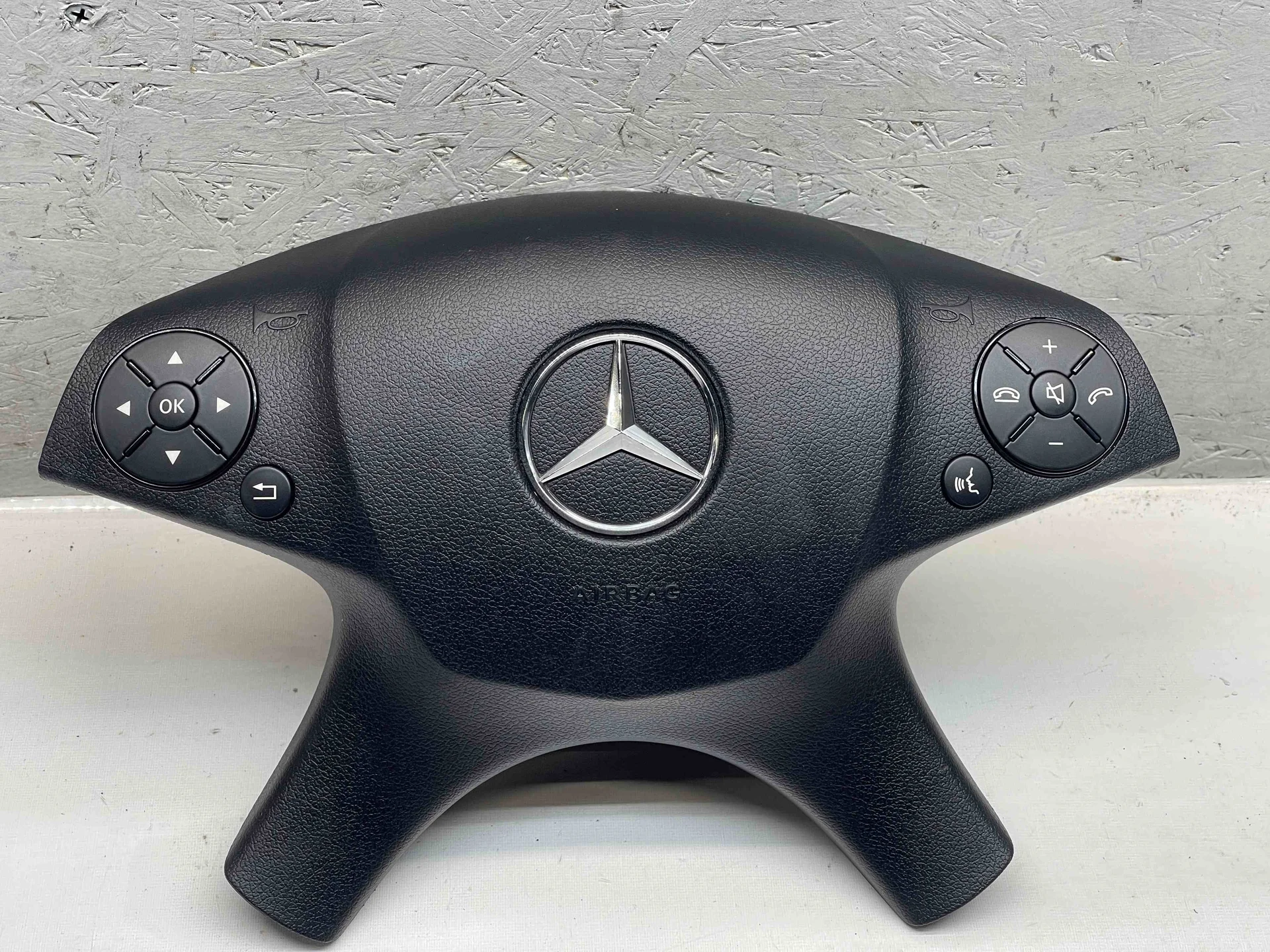 Подушка безопасности в руль Mercedes-Benz W204 271 A0008605602 - изображение 1
