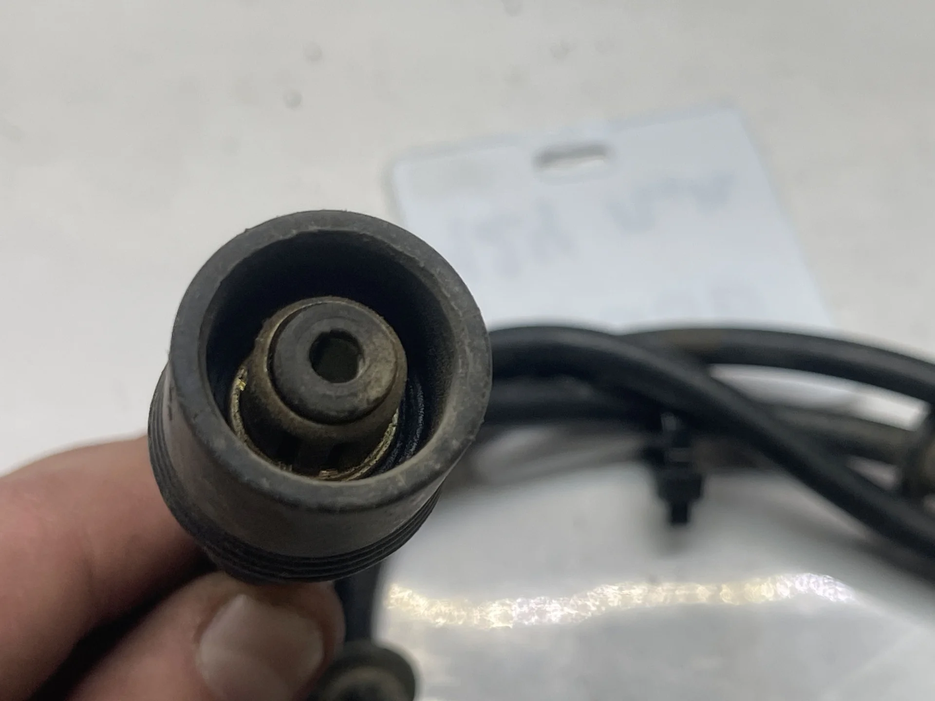 Датчик ABS передний правый Mercedes-Benz W124 A1245401717 - миниатюра 2