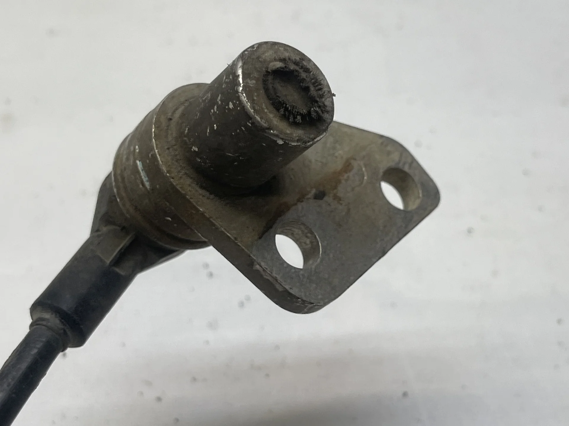 Датчик ABS передний правый Mercedes-Benz W124 A1245401717 - миниатюра 3