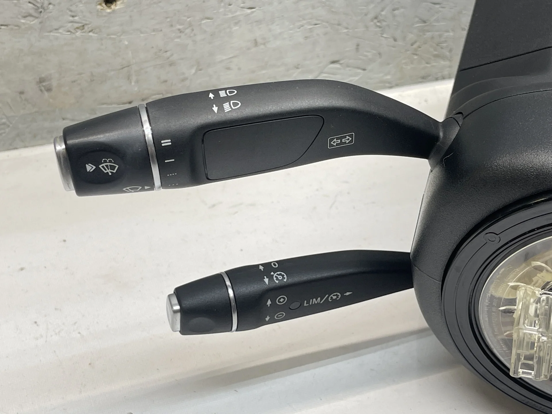 Переключатель подрулевой Mercedes-Benz C117 270 A2469004114 - миниатюра 3